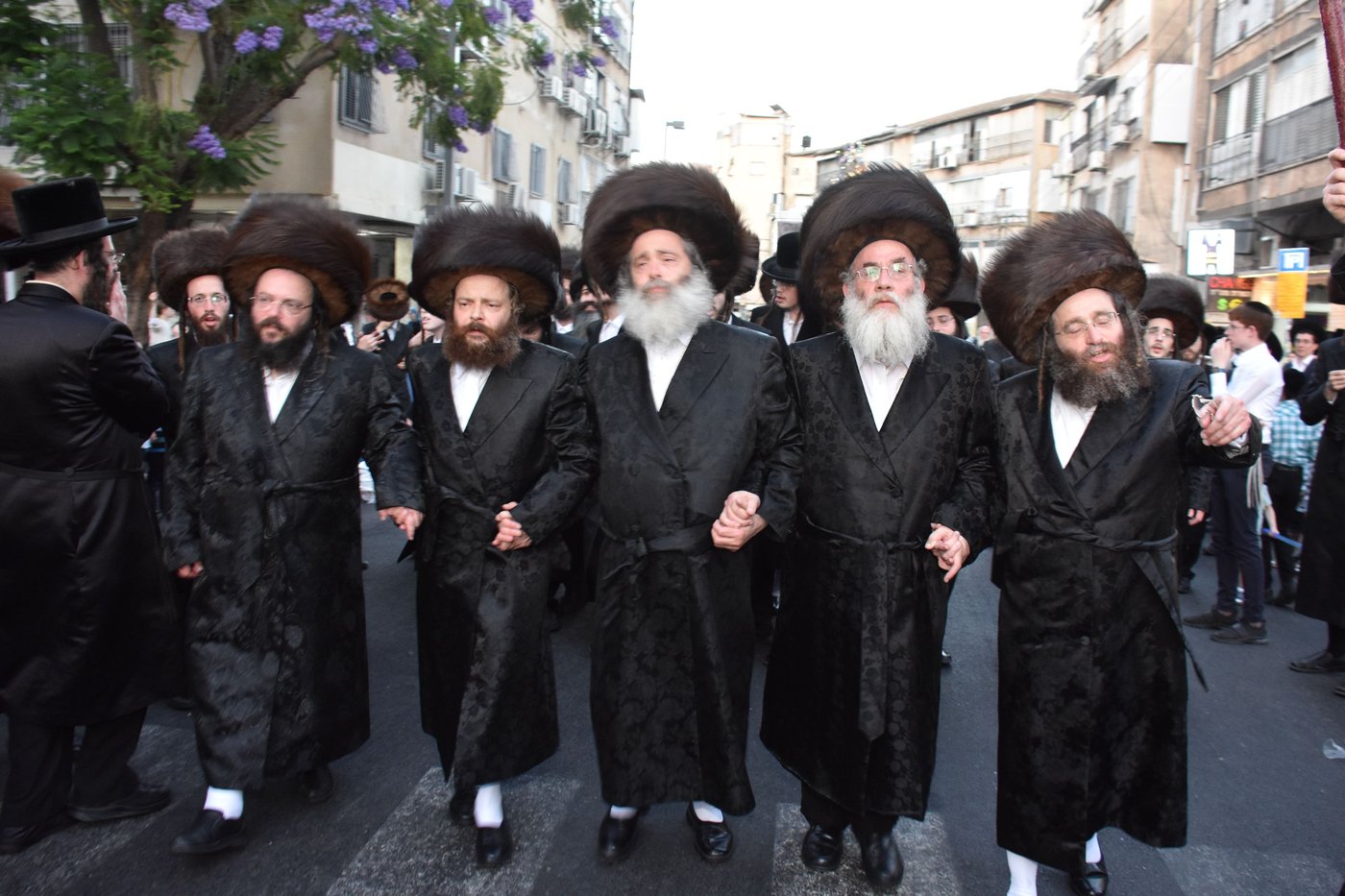 הכנסת ספר התורה בקארלין לעלוב
