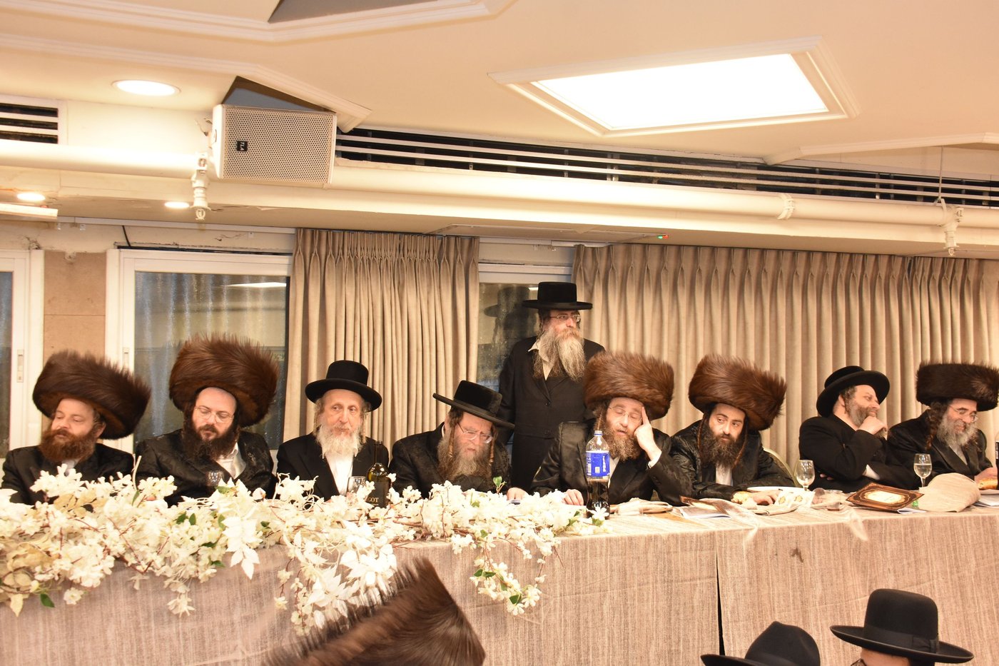 הכנסת ספר התורה בקארלין לעלוב