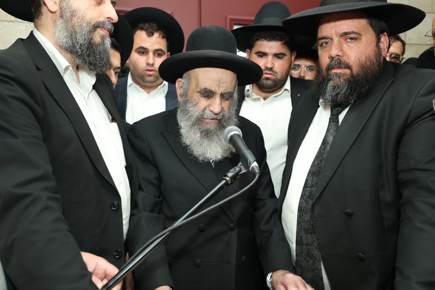 הלווית המקובל הגה"צ רחמים עטיה זצ"ל