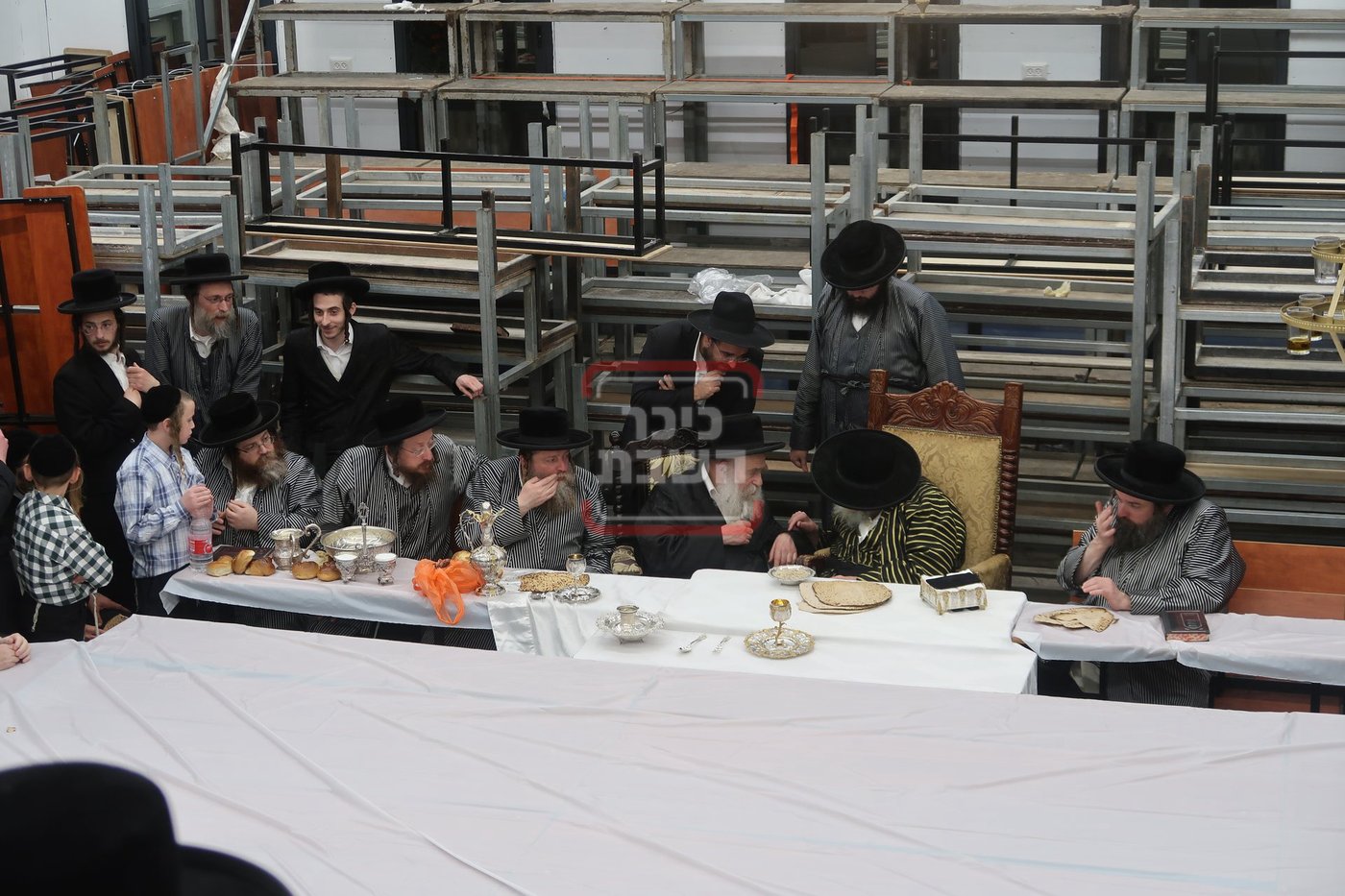 האדמו"ר מתולדות אברהם יצחק בטיש פסח שני