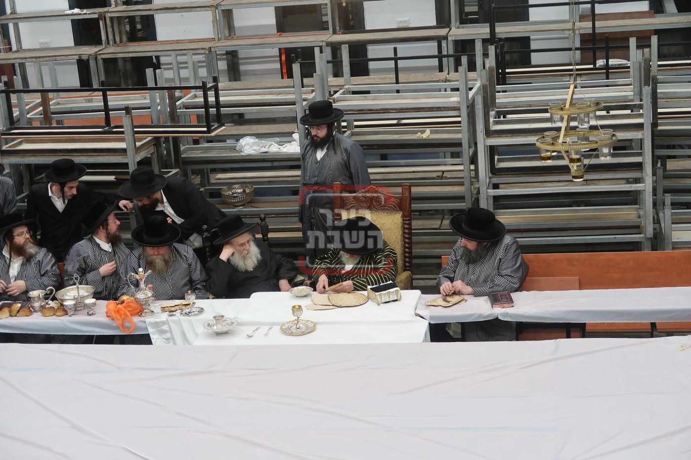 האדמו"ר מתולדות אברהם יצחק בטיש פסח שני