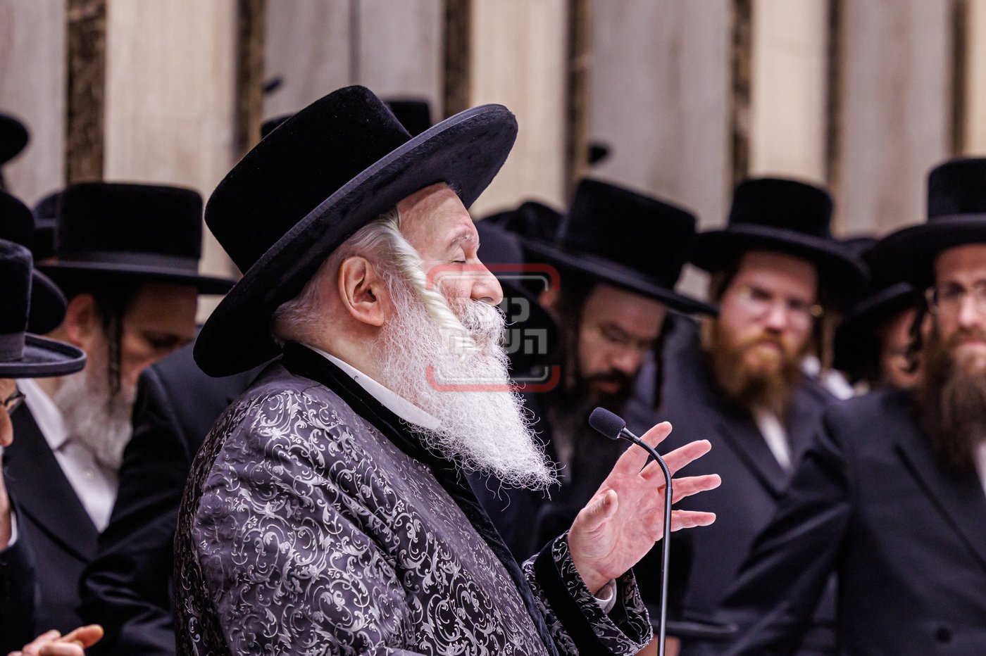 ל"ג בעומר בחצה"ק באבוב