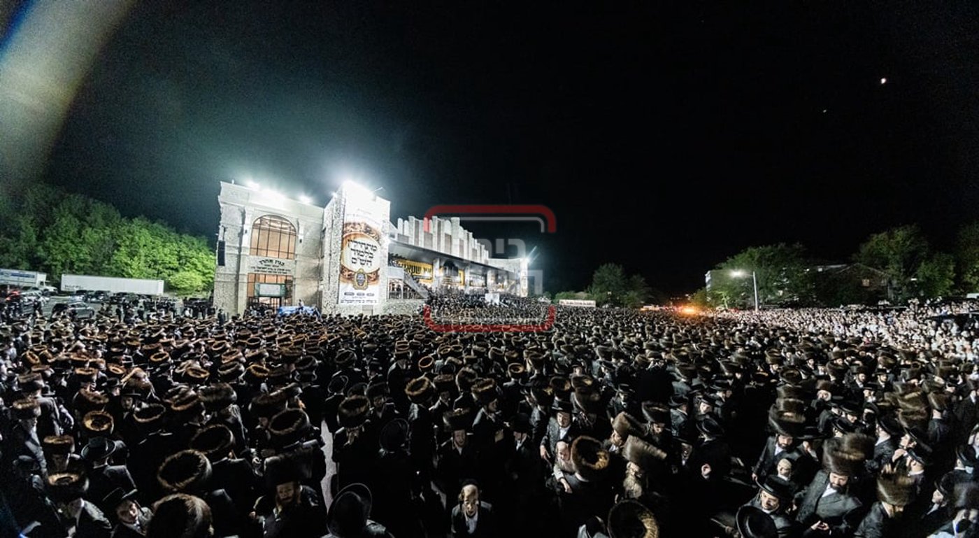 חג השבועות בחצה"ק סאטמר