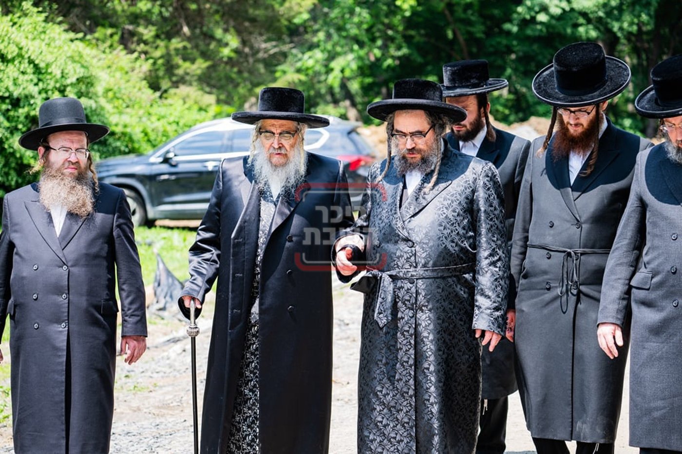 יציקת המקווה בישיבת סאטמר