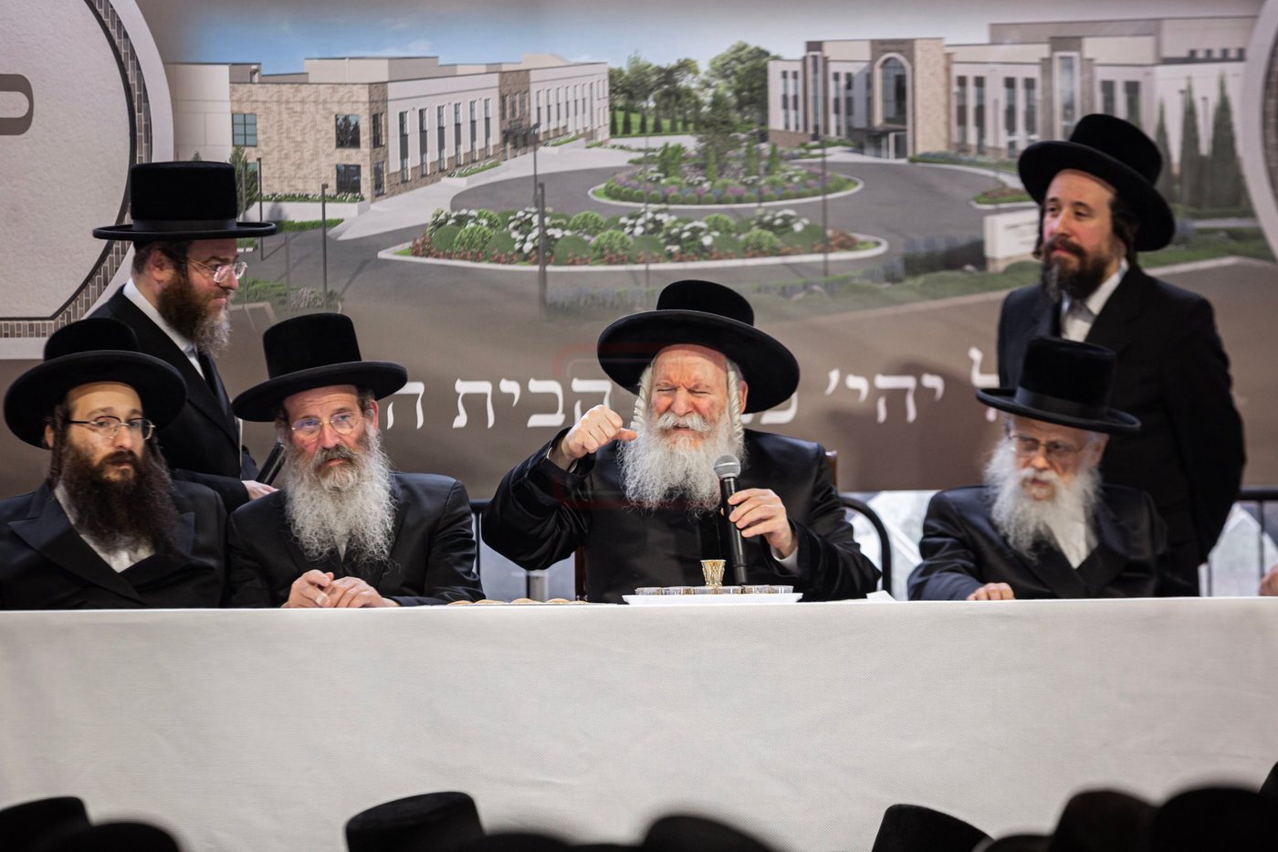 הנחת אבן הפינה לישיבה כרם שלמה ד'באבוב