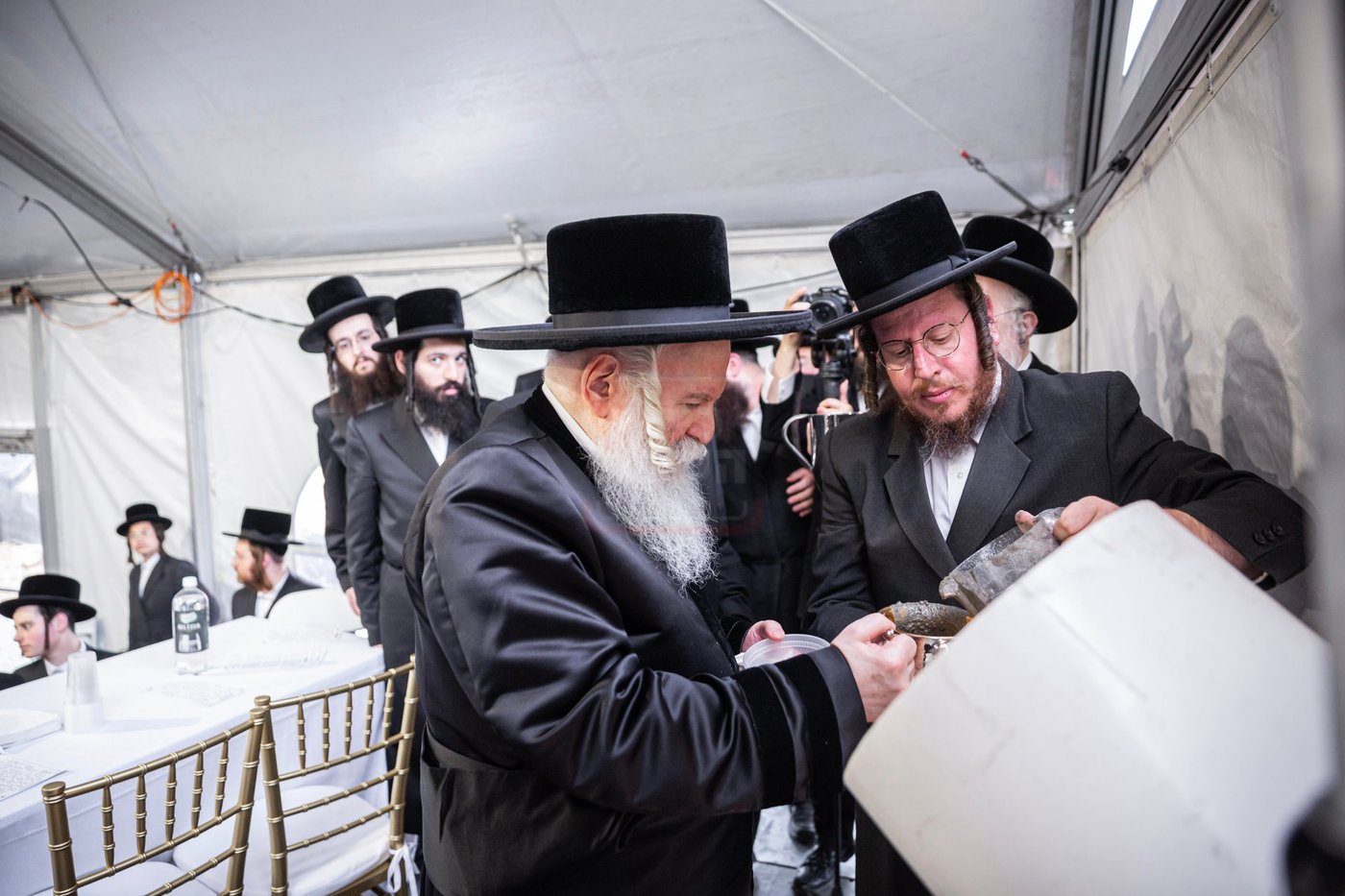 הנחת אבן הפינה לישיבה כרם שלמה ד'באבוב