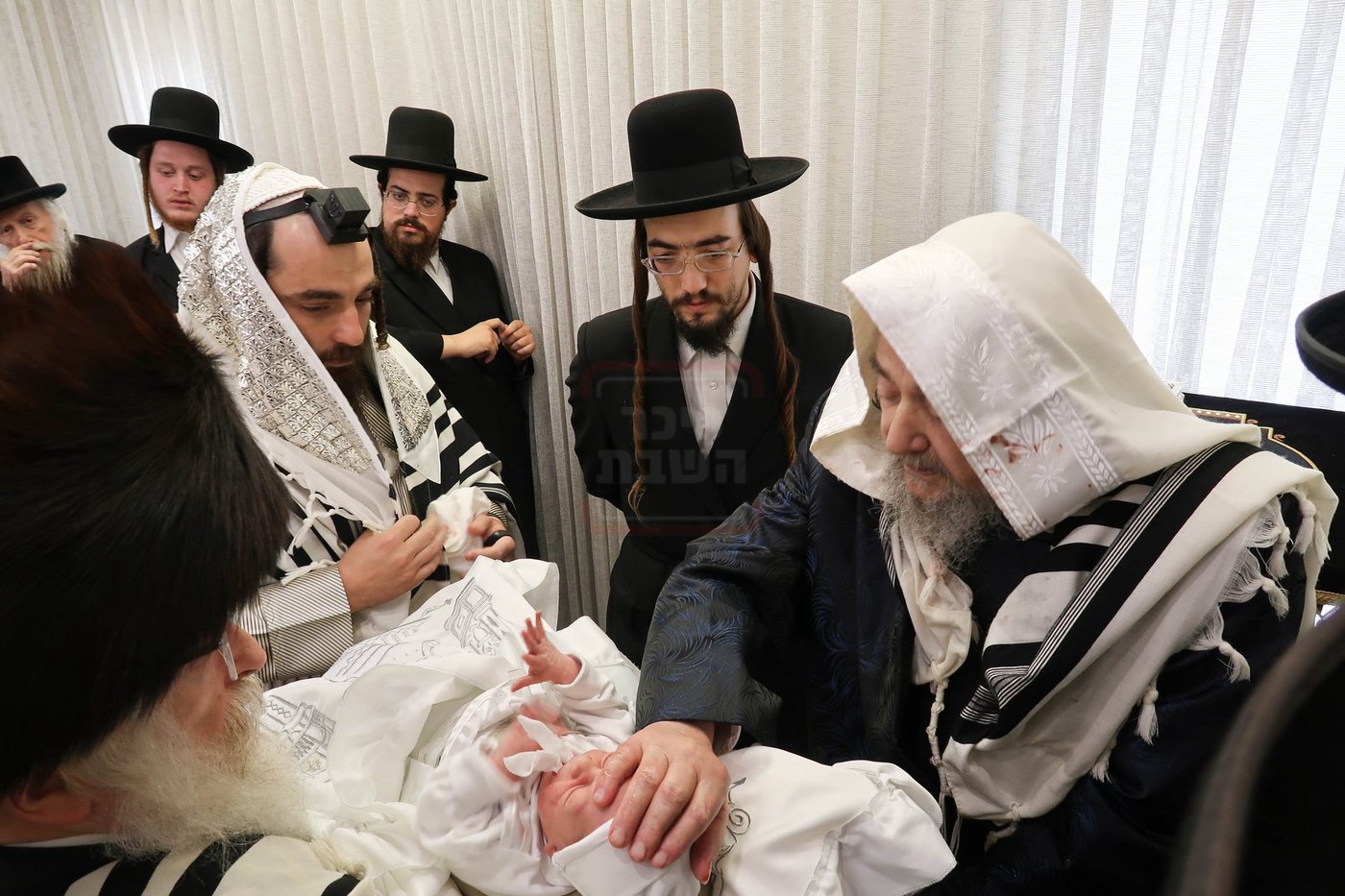 שמחת הברית לנין הגרי"מ שכטר