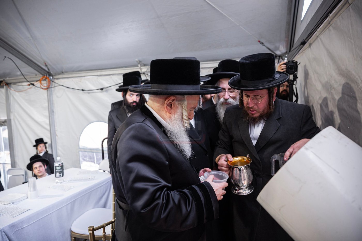 הנחת אבן הפינה לישיבה כרם שלמה ד'באבוב