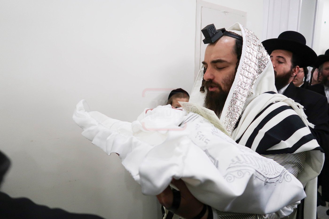 שמחת הברית לנין הגרי"מ שכטר