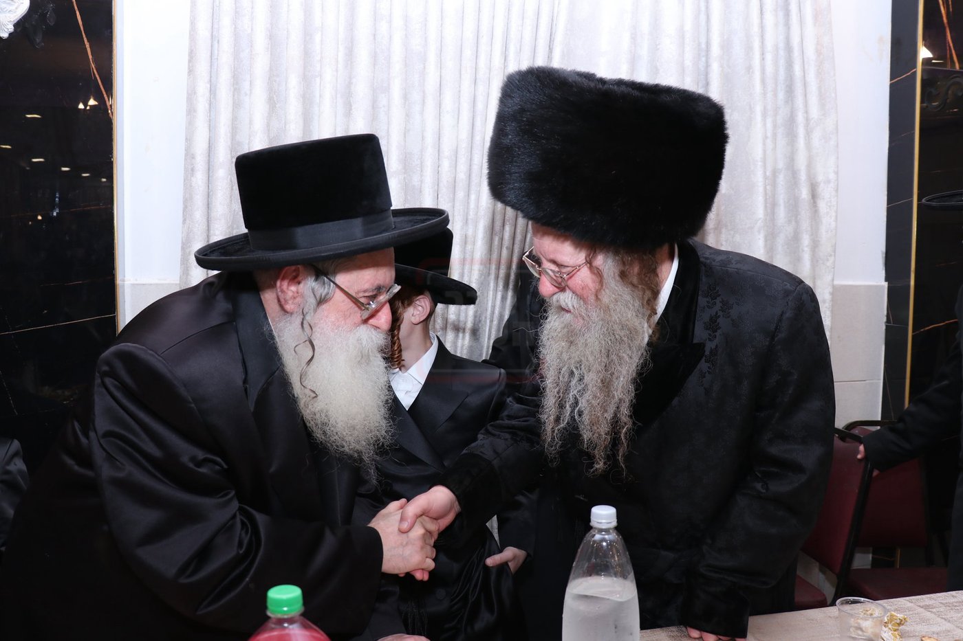 שמחת בר המצווה לנכד האדמו"ר מקוזמיר