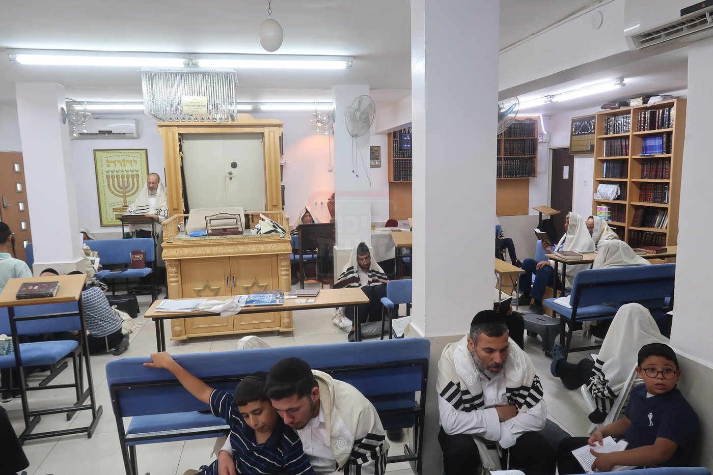  תשעה באב אצל הגאון הרב יצחק רצאבי 