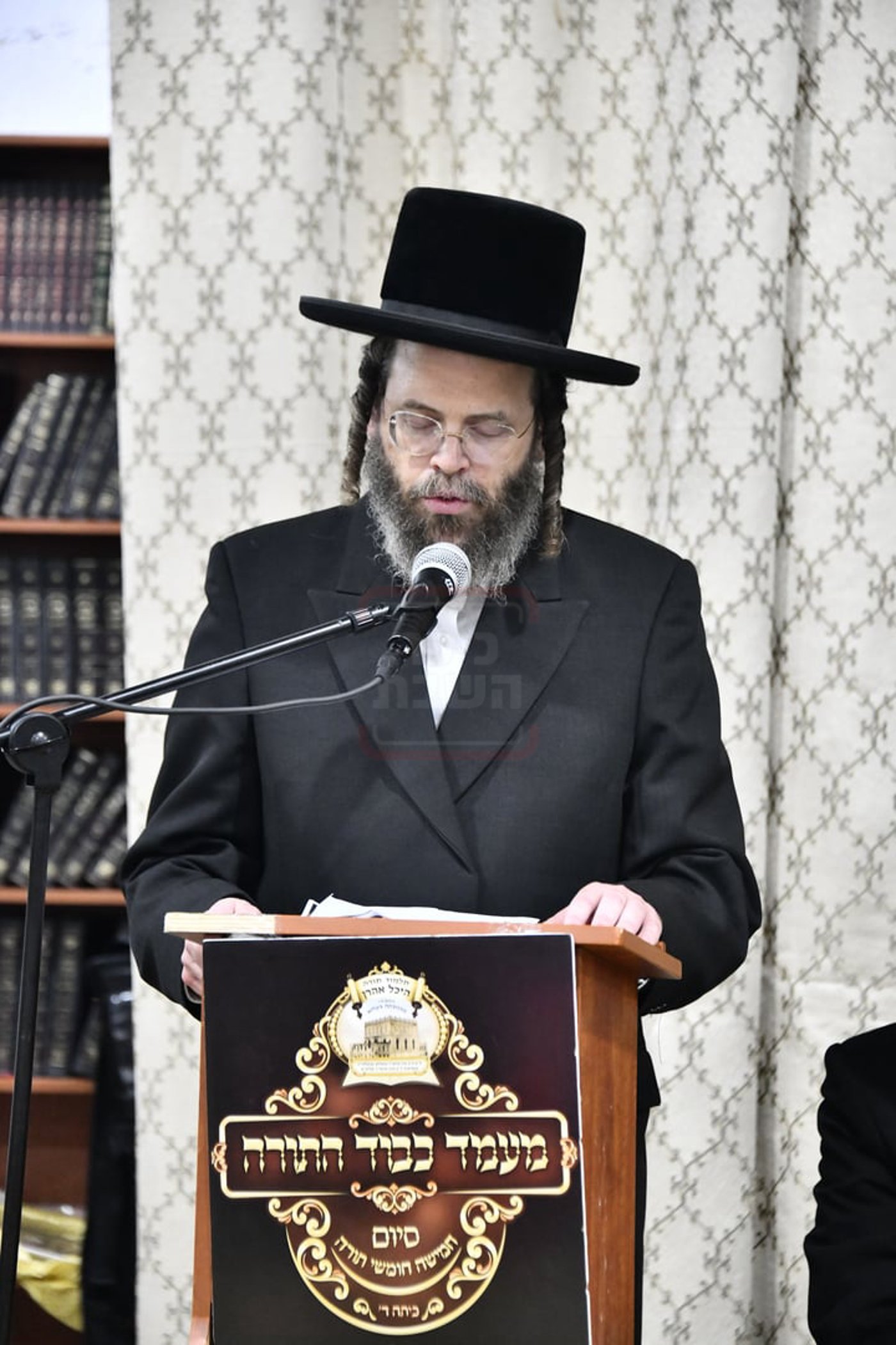 סיום חמשה חומשי תורה במכנובקא בעלזא