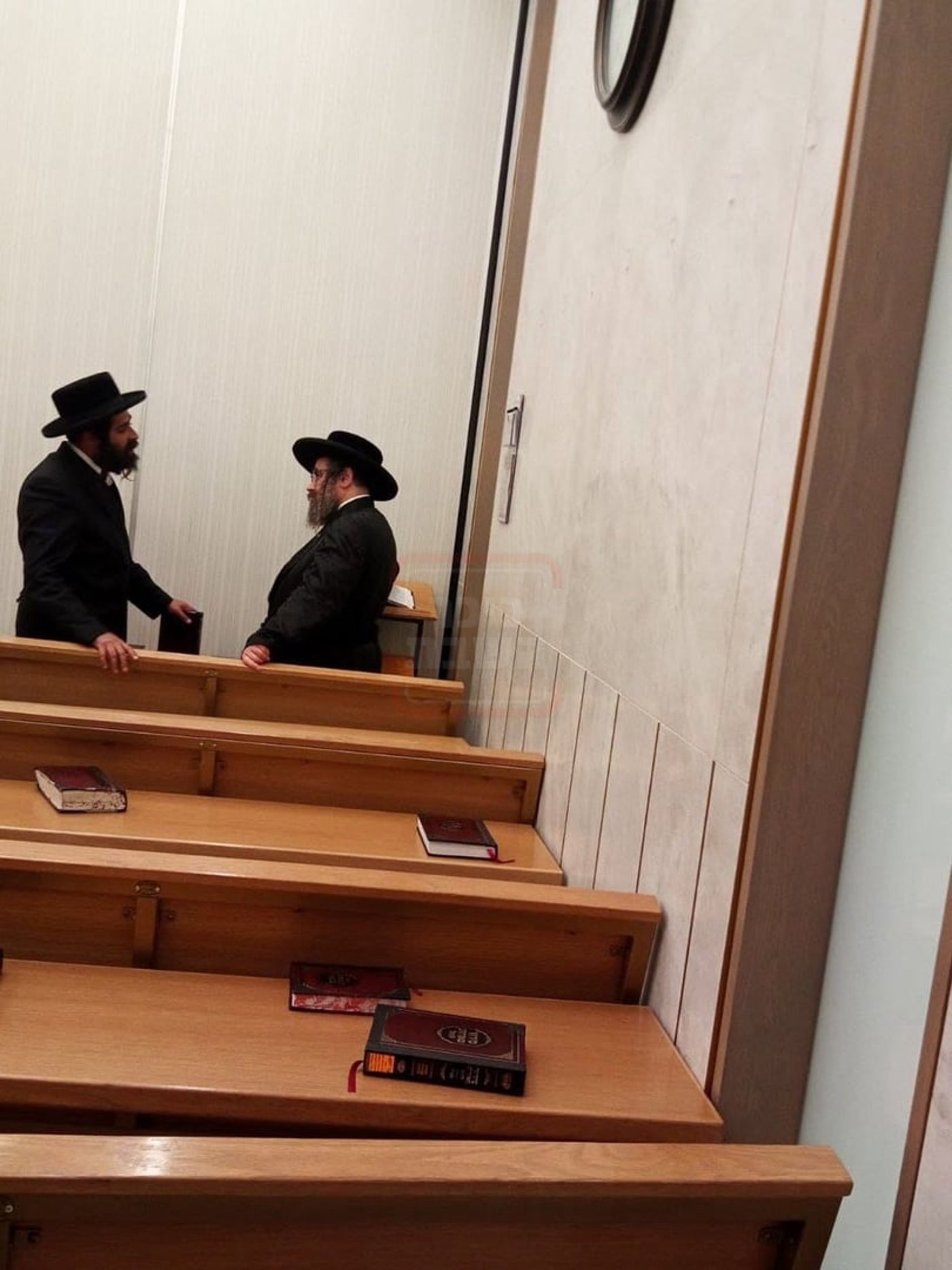 זֵיידְלְ'ע | המשב"ק שנפלט מרכבו של האדמו"ר והערבי שהתנפל על החסידים