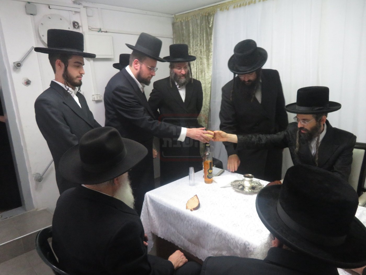 ישראל כהן אצל האדמו"ר מזוועהיל