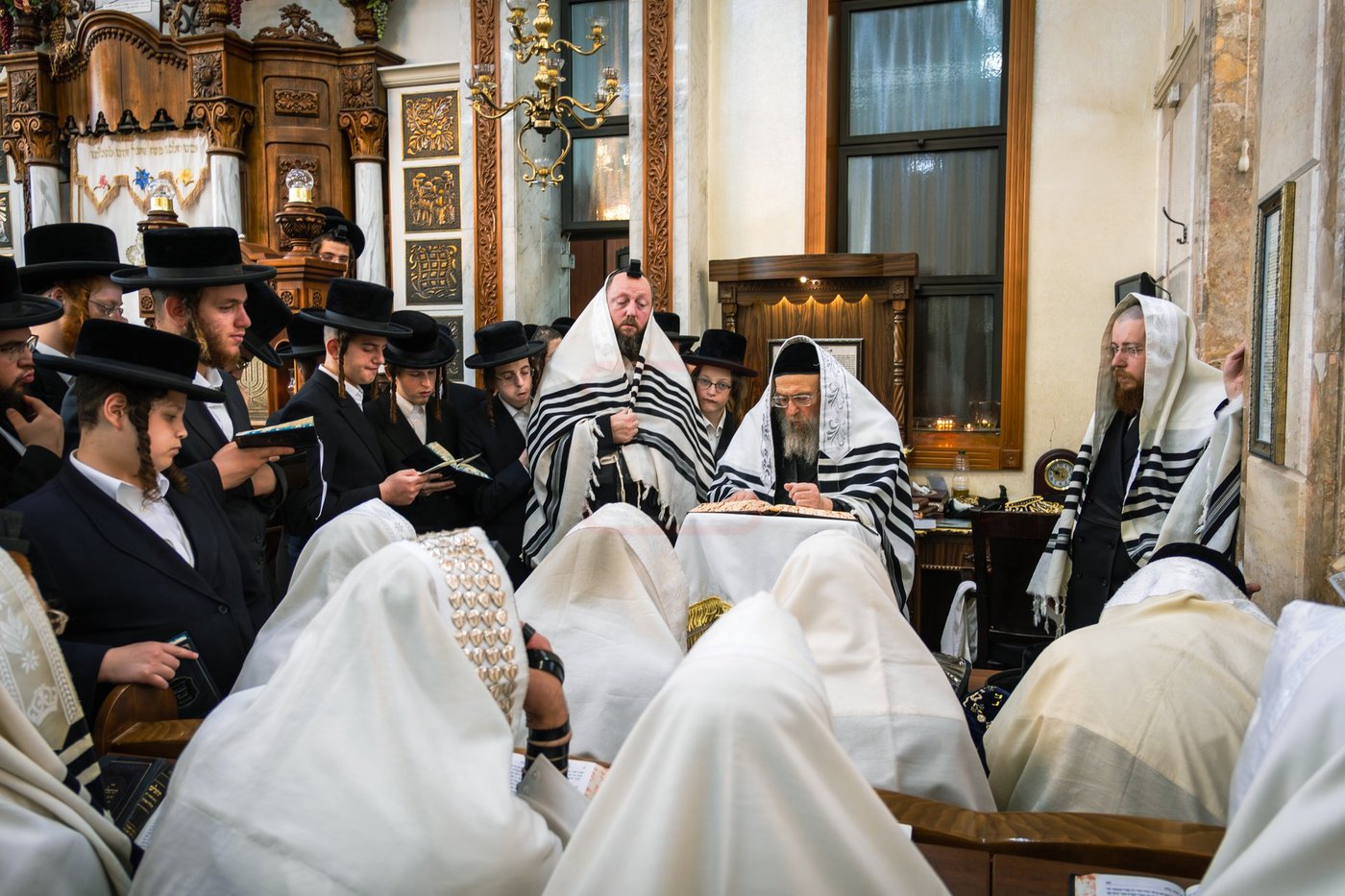 האדמו"ר מפינסק קרלין בהתרת נדרים