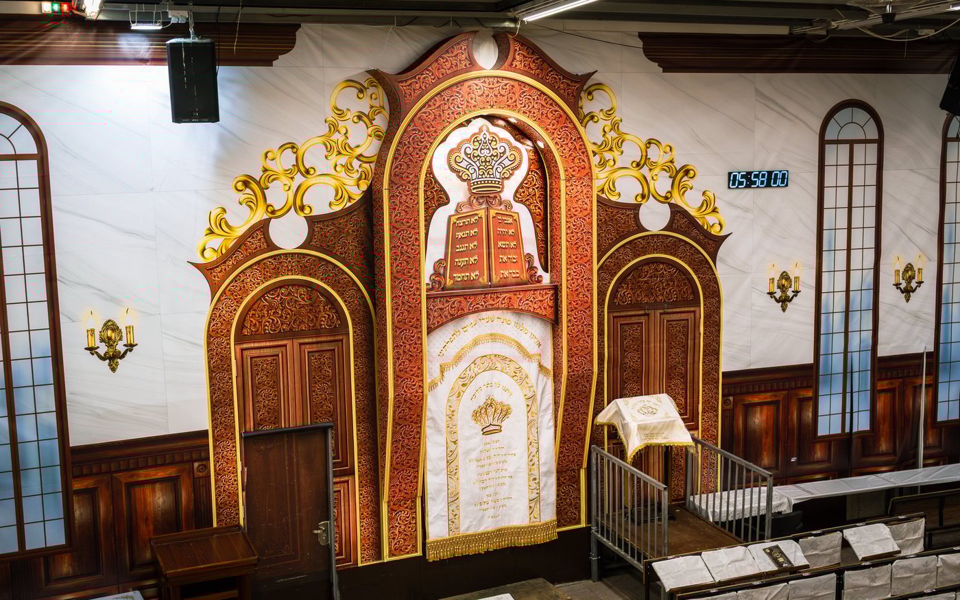 ביהמ"ד פינסק קרלין מוכן לראש השנה