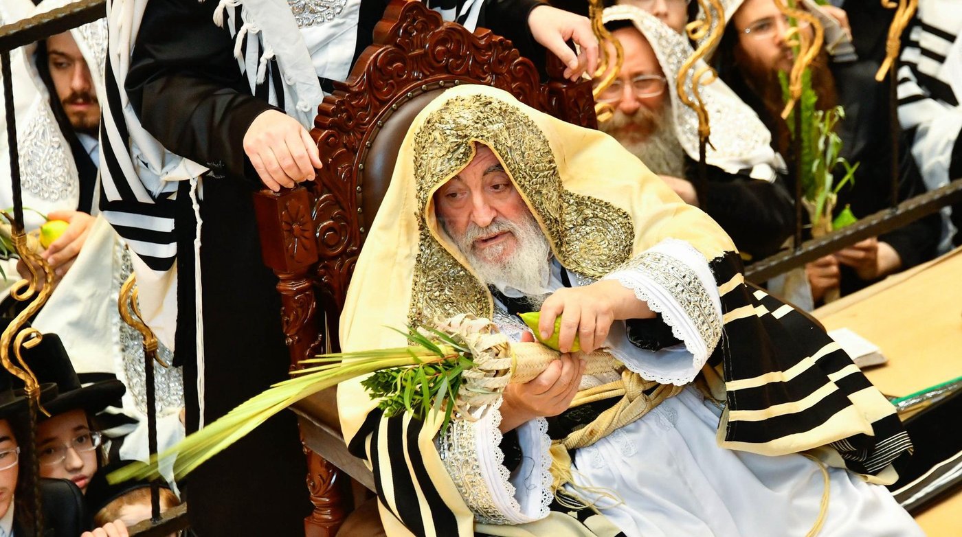 הושענא רבה בחצה"ק ויז'ניץ