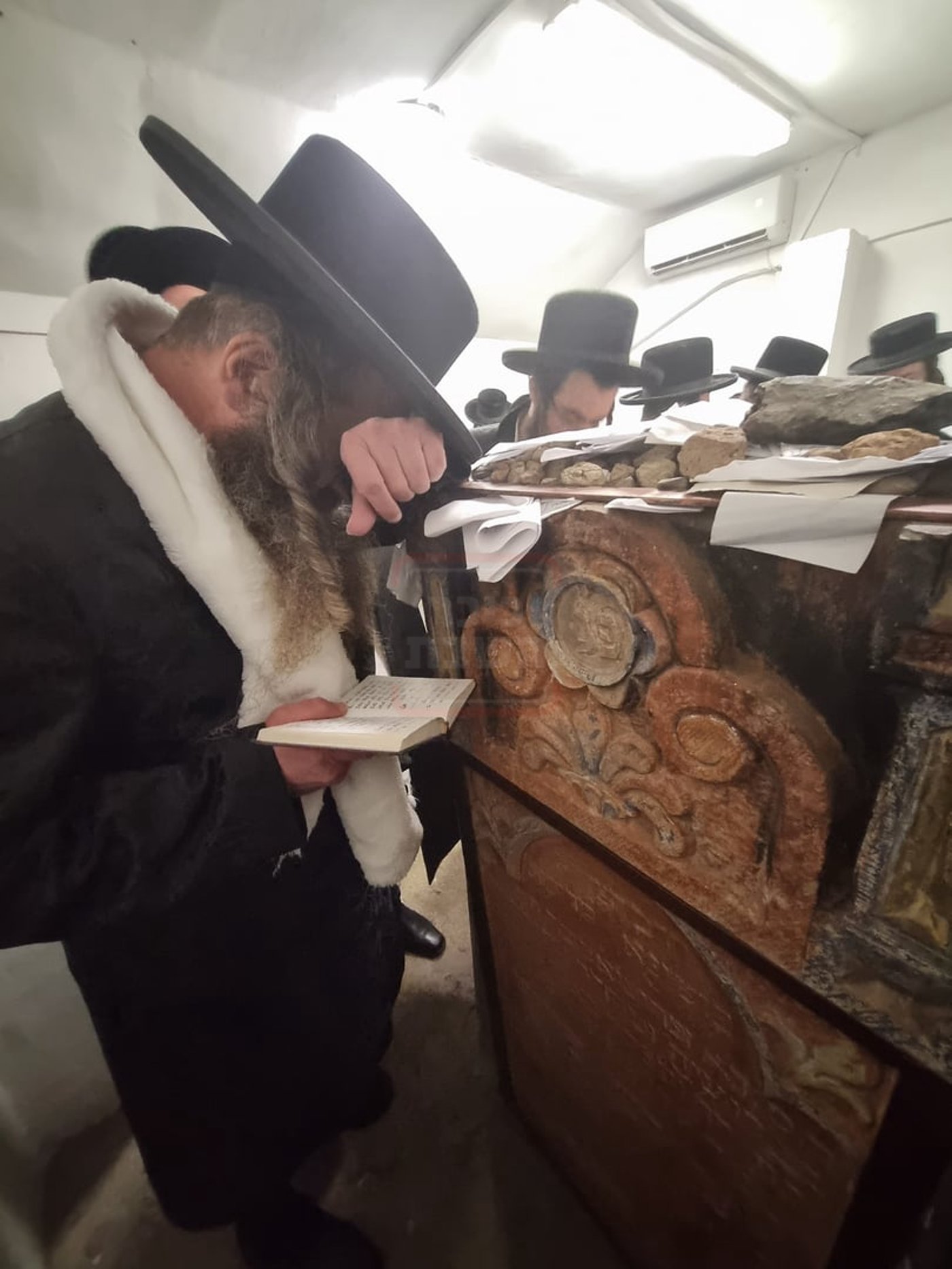 הגה"צ אב"ד קאלוב ביתר במסע הקודש להונגריה