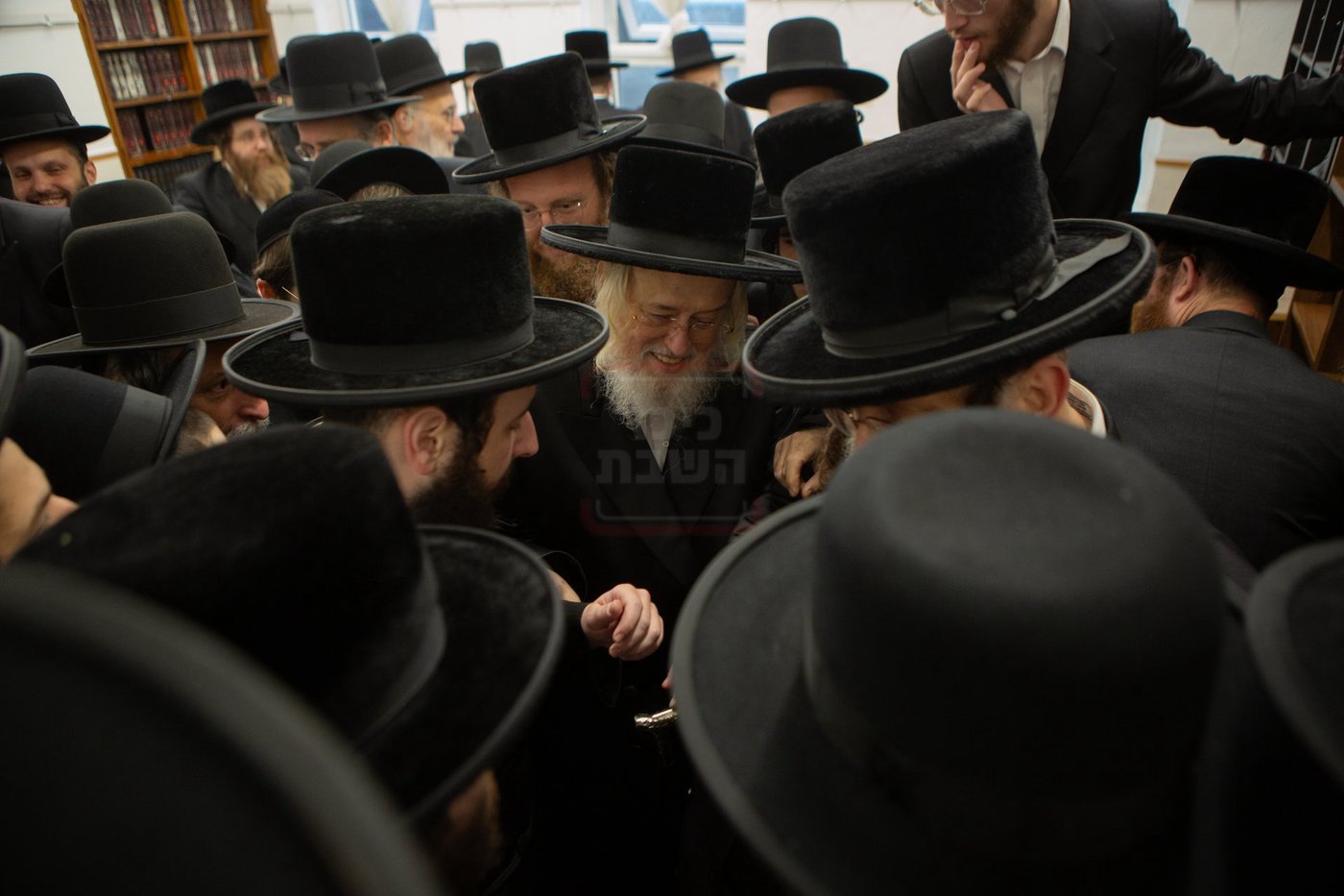 האדמו"ר ממונקאטש בביקור בלונדון