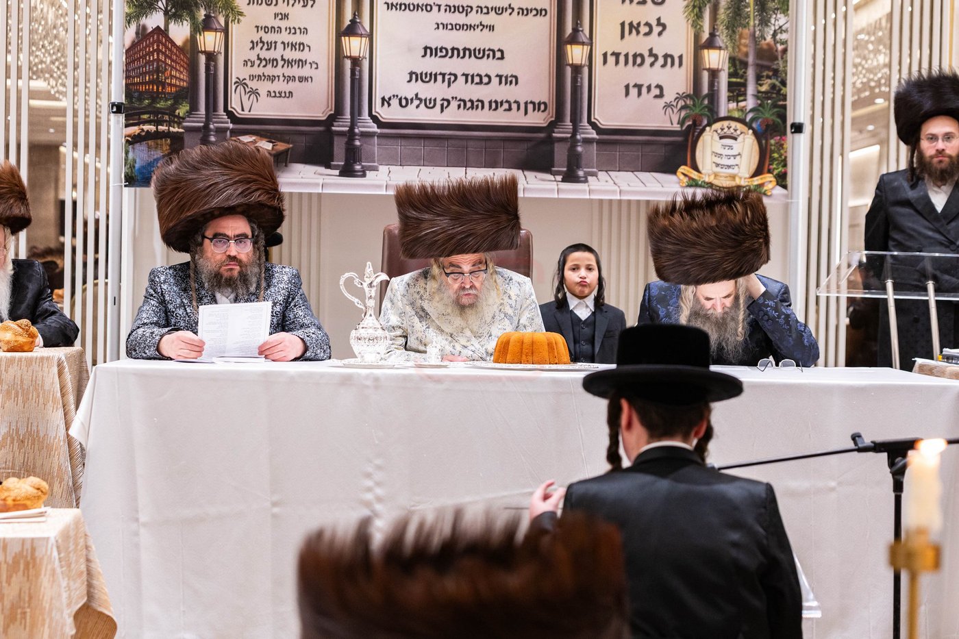 סיום מס' קידושין ע"י ילדי סאטמאר בוויליאמסבורג