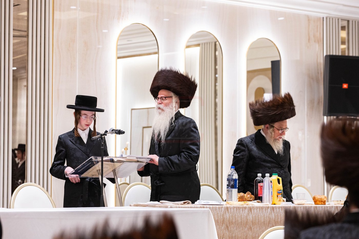 סיום מס' קידושין ע"י ילדי סאטמאר בוויליאמסבורג