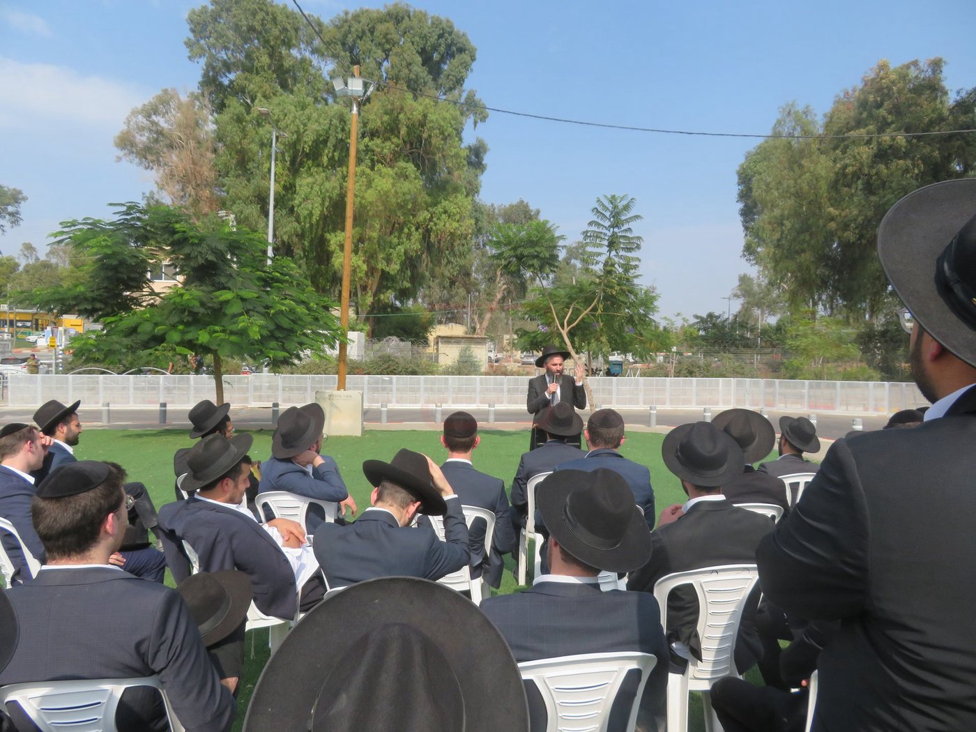 כולל 'עטרת שלמה' מול כלא 10