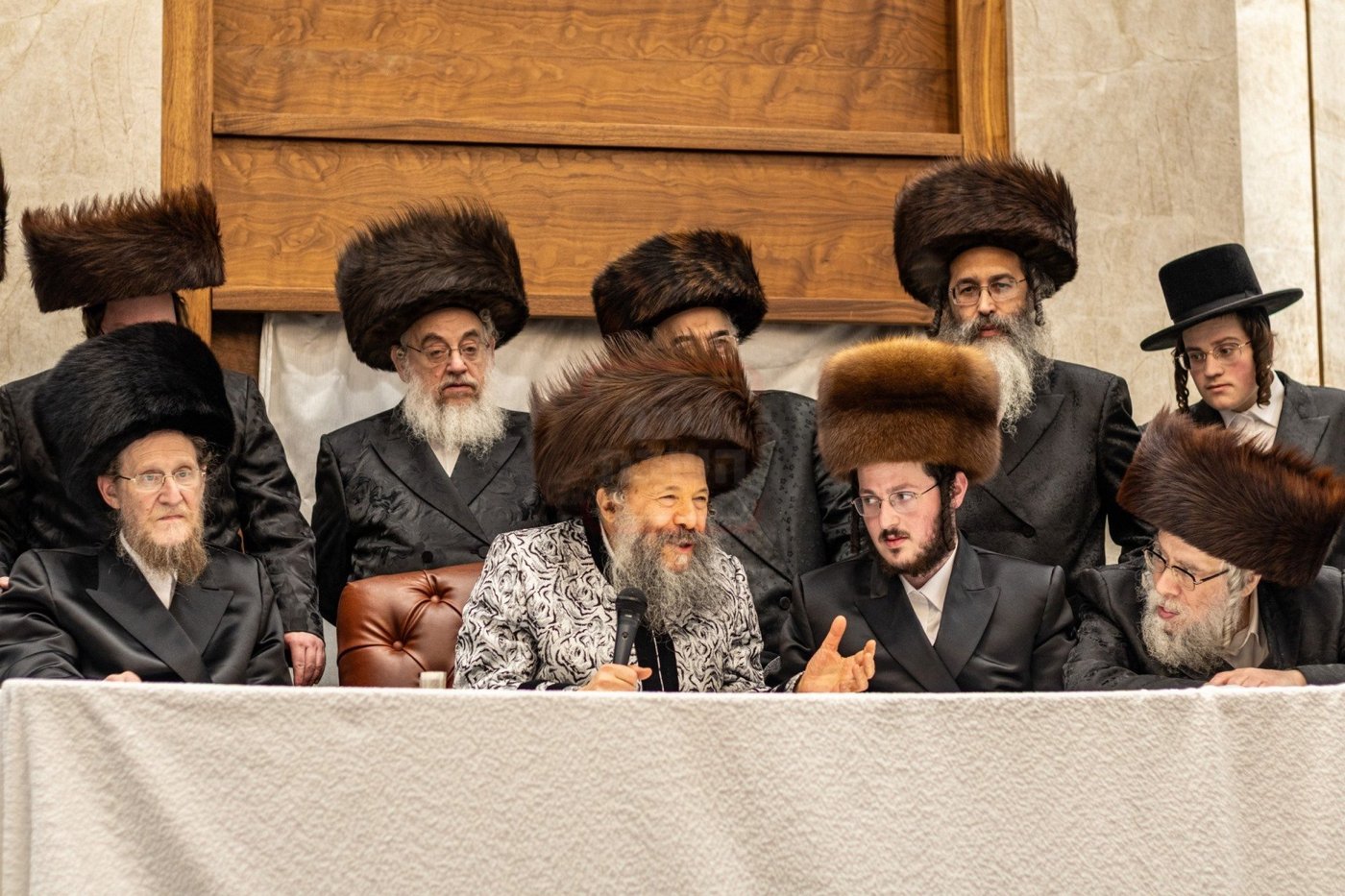 שמחת הווארט והתנאים לנכד האדמו"ר מבאבוב 45