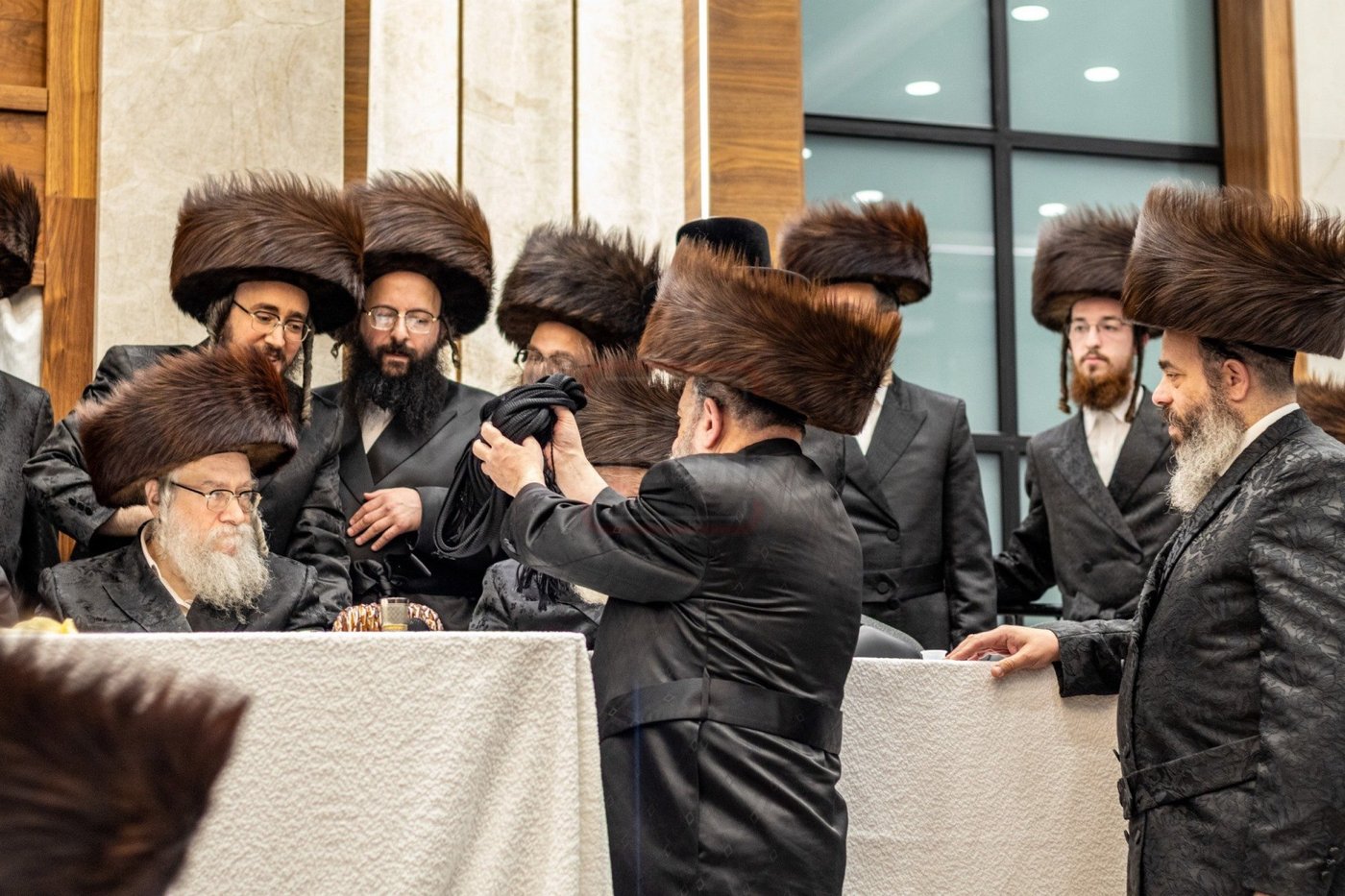 שמחת הווארט והתנאים לנכד האדמו"ר מבאבוב 45