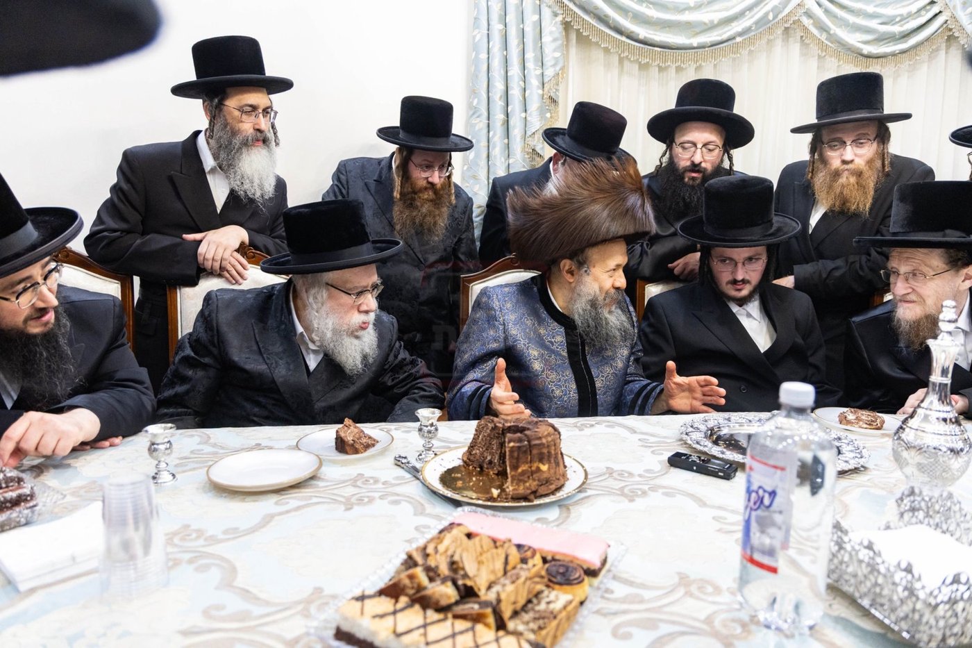 שמחת הווארט והתנאים לנכד האדמו"ר מבאבוב 45