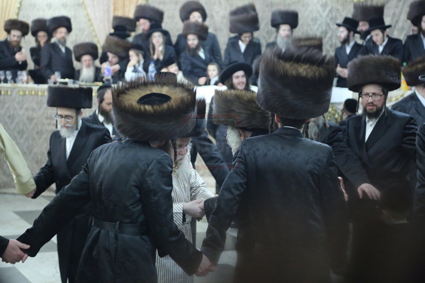 שמחת נישואי נכדת האדמו"ר מלעלוב ארה"ב