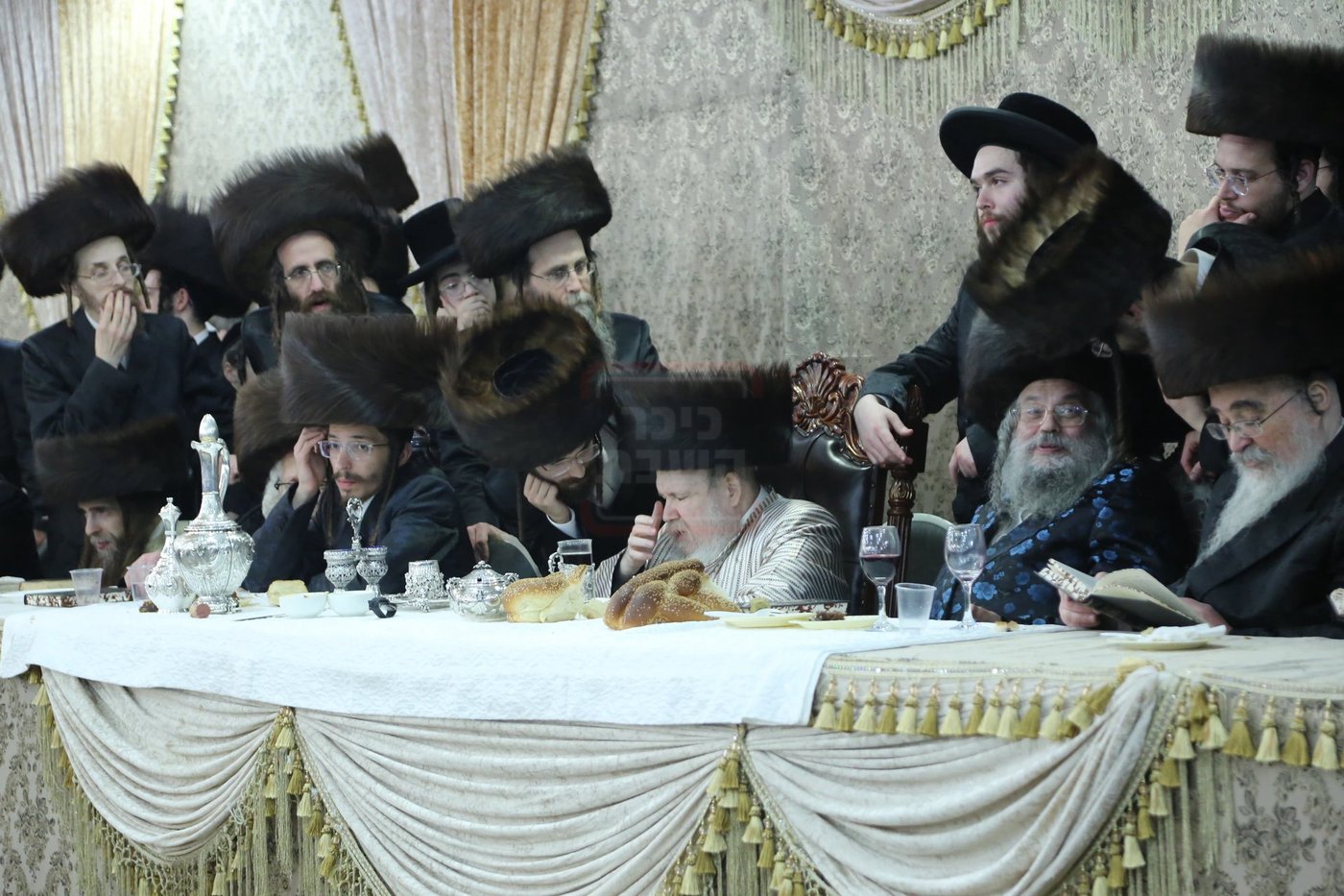 שמחת נישואי נכדת האדמו"ר מלעלוב ארה"ב