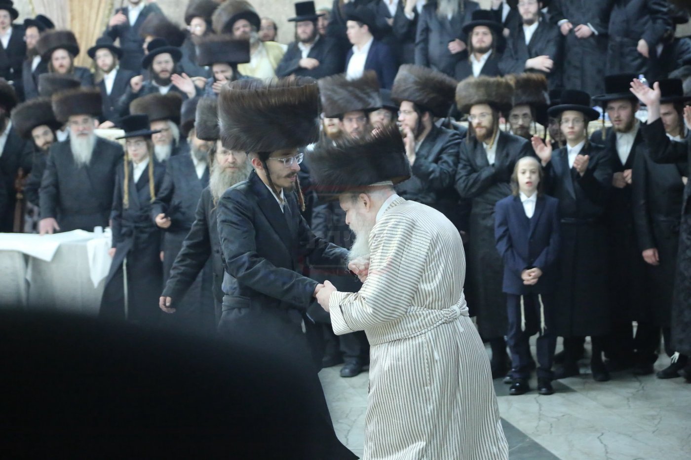 שמחת נישואי נכדת האדמו"ר מלעלוב ארה"ב