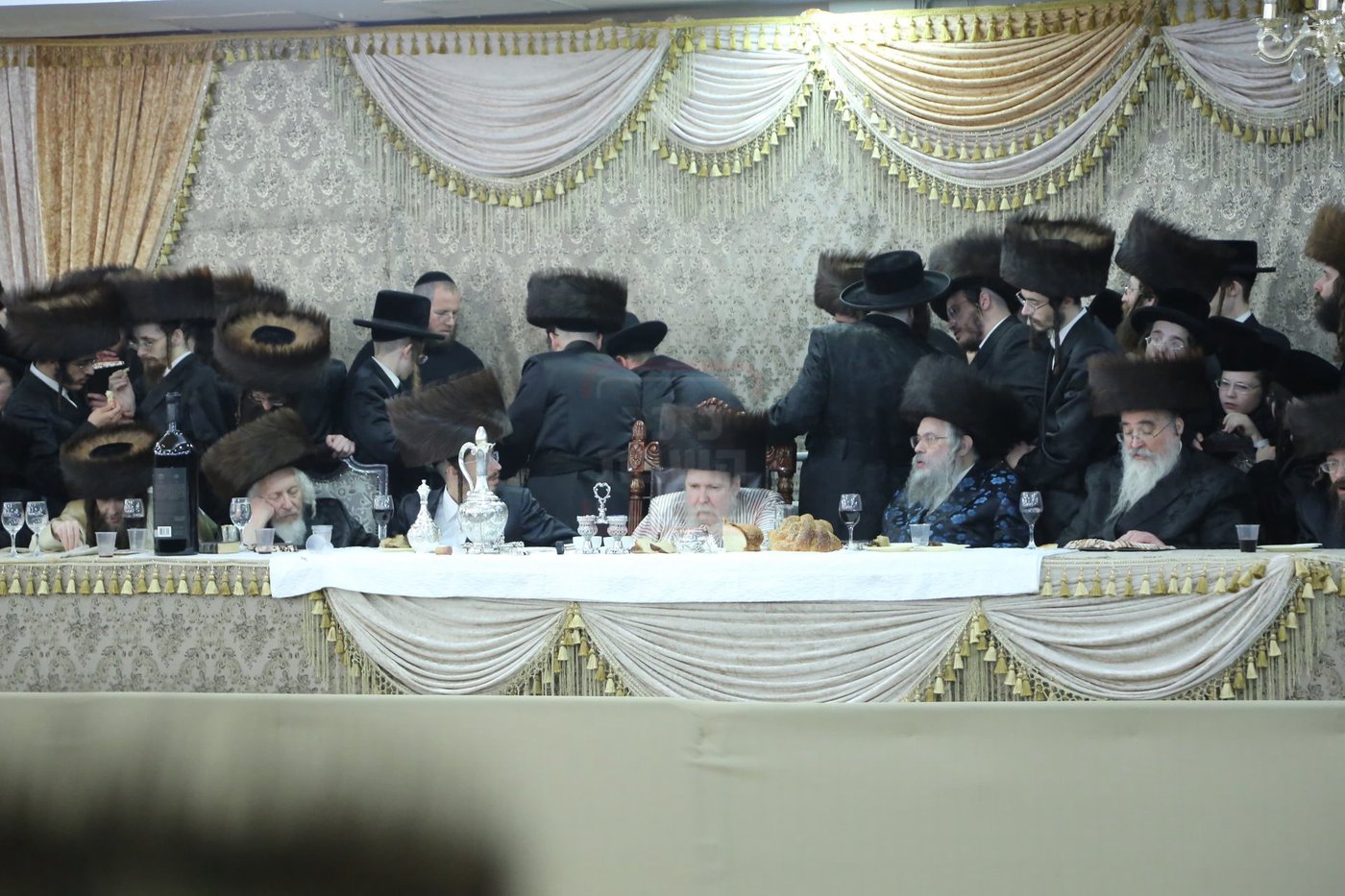 שמחת נישואי נכדת האדמו"ר מלעלוב ארה"ב