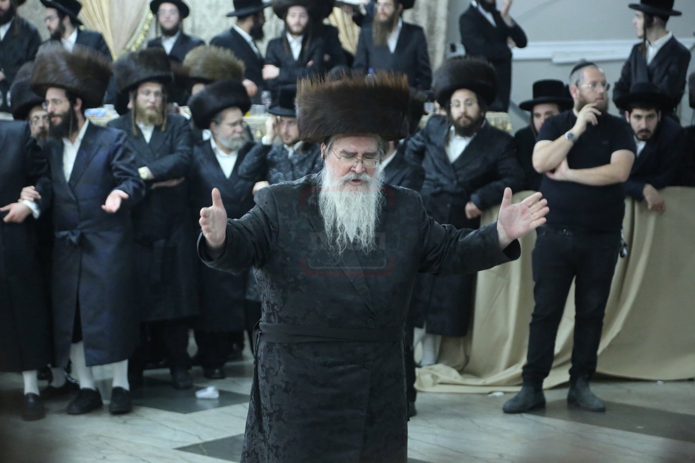 שמחת נישואי נכדת האדמו"ר מלעלוב ארה"ב