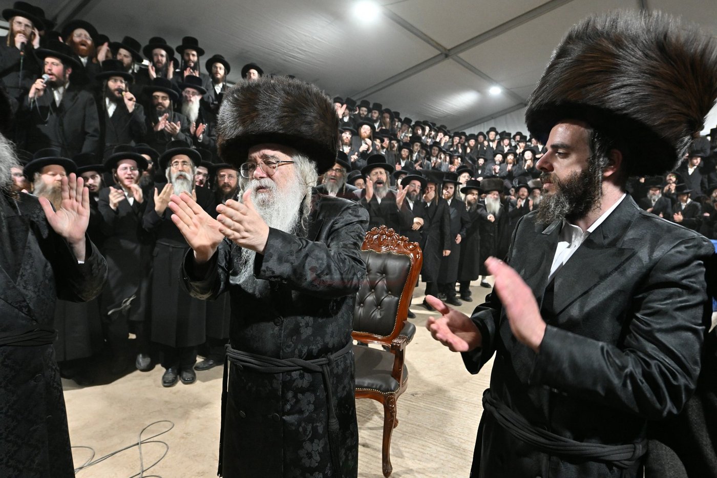 מעמד הכנסת ספר תורה בעיירת דארג