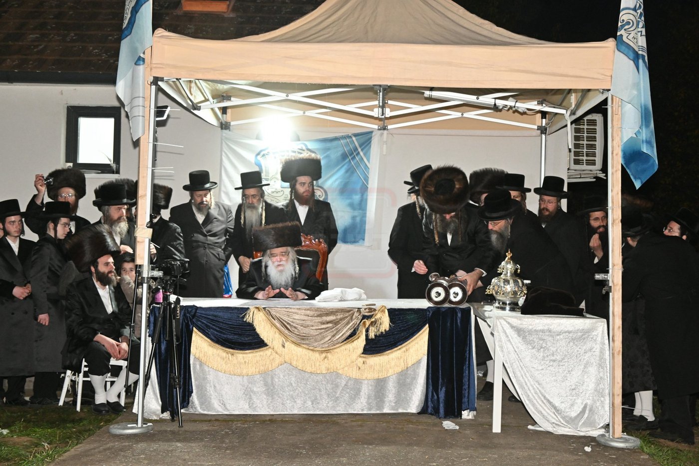 מעמד הכנסת ספר תורה בעיירת דארג