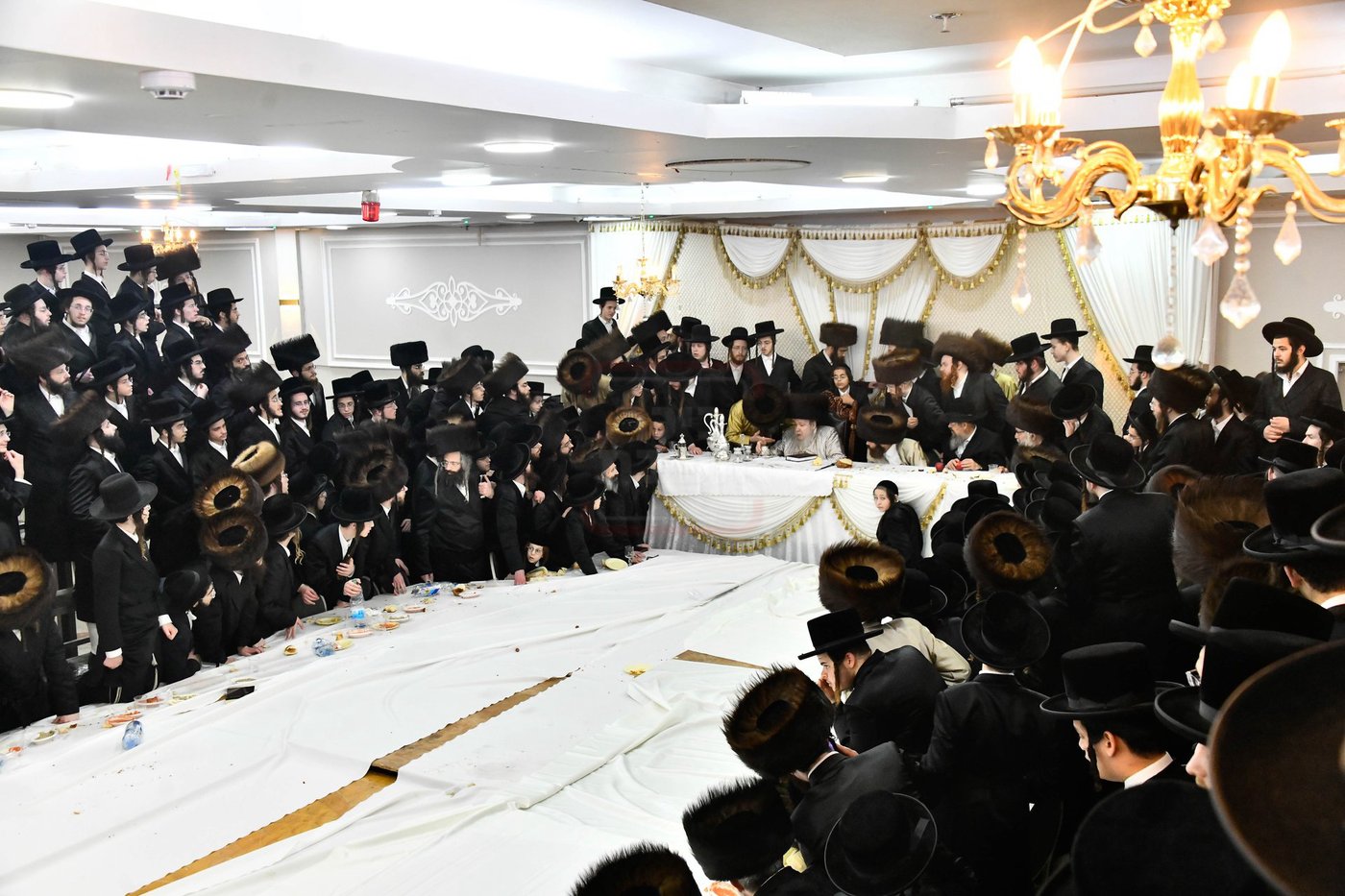 האדמו"ר מלעלוב ארה"ב בשב"ק בבני ברק