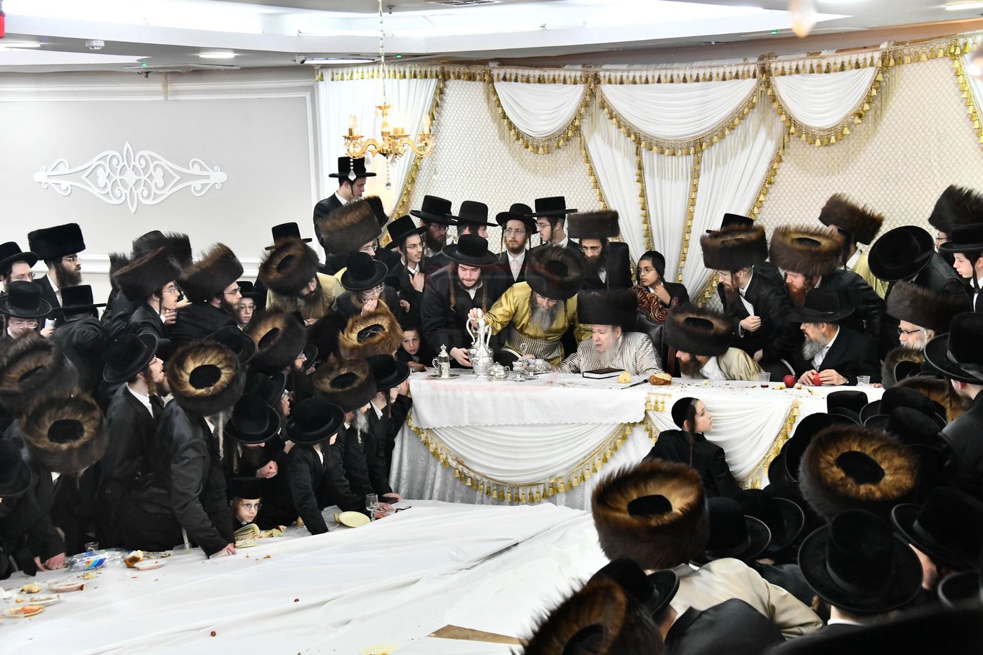 האדמו"ר מלעלוב ארה"ב בשב"ק בבני ברק