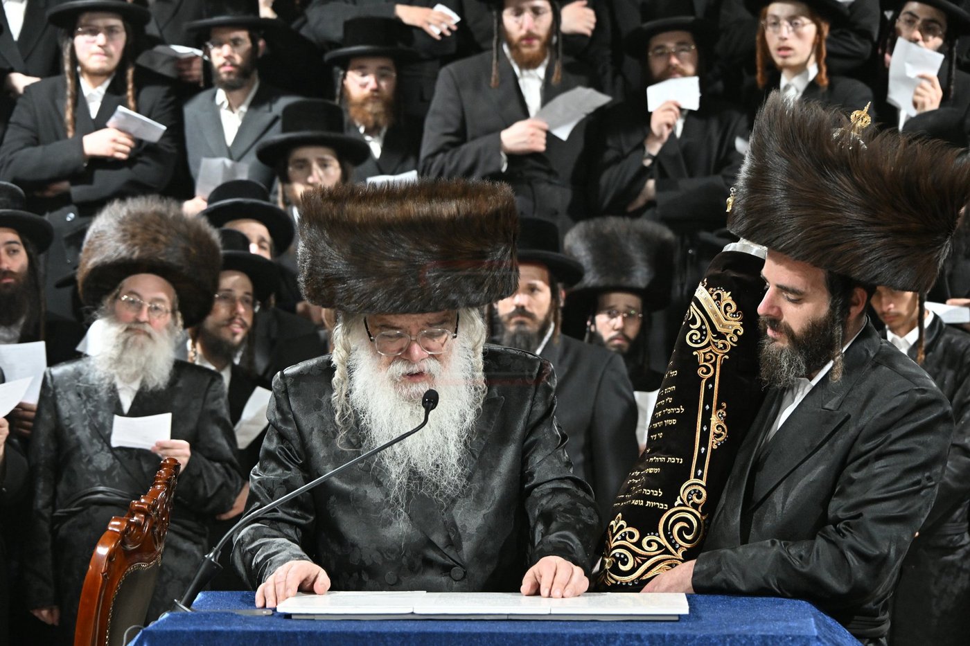 מעמד הכנסת ספר תורה בעיירת דארג