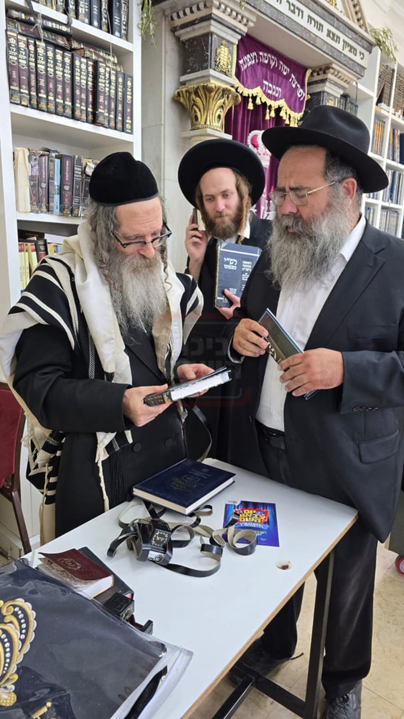 הגה"צ רבי נחמן בידרמן בכפר חב"ד