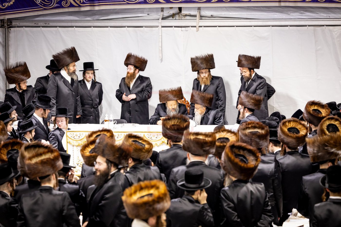 האדמו"ר מבאבוב 45 בשב"ק בעיר יוניאן