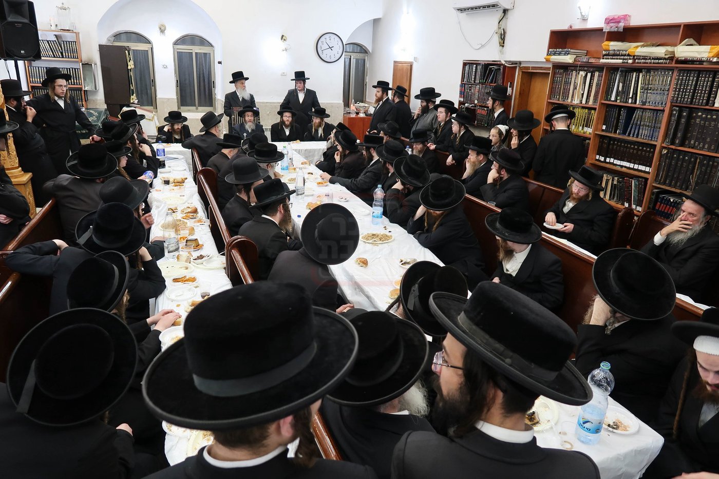 סעודת הודאה בקרעטשניף סיגעט