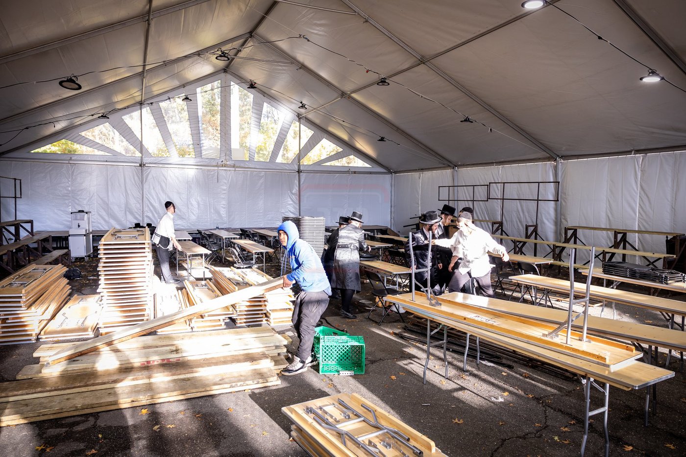 ההכנות לשב"ק בצל האדמו"ר מבאבוב 45 בעיר יוניאן