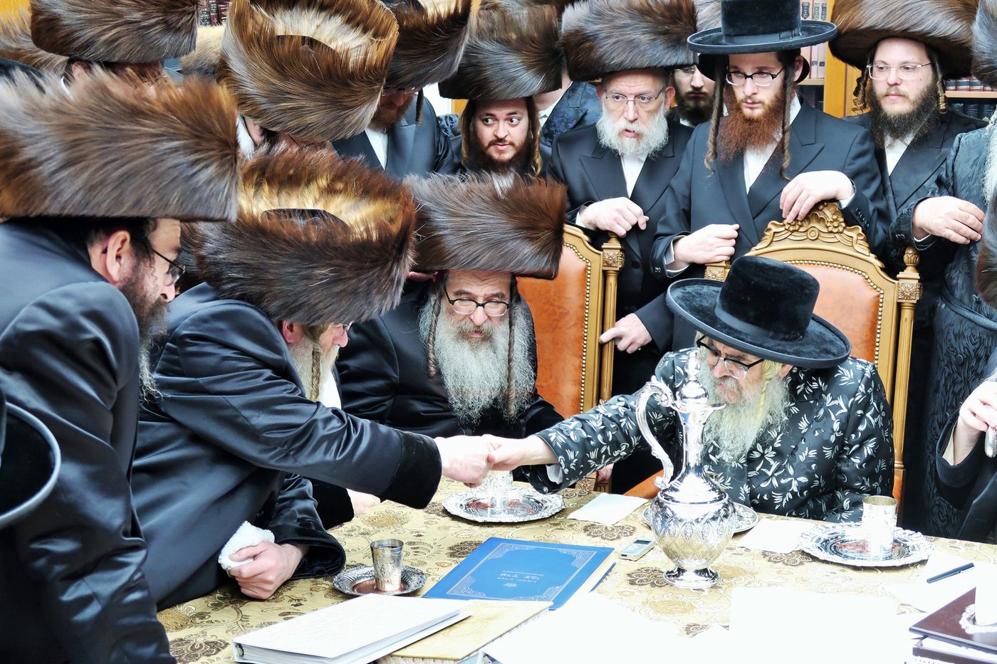 האדמו"רים מספינקא וראחוב בביקור אצל האדמו"ר מסאטמר