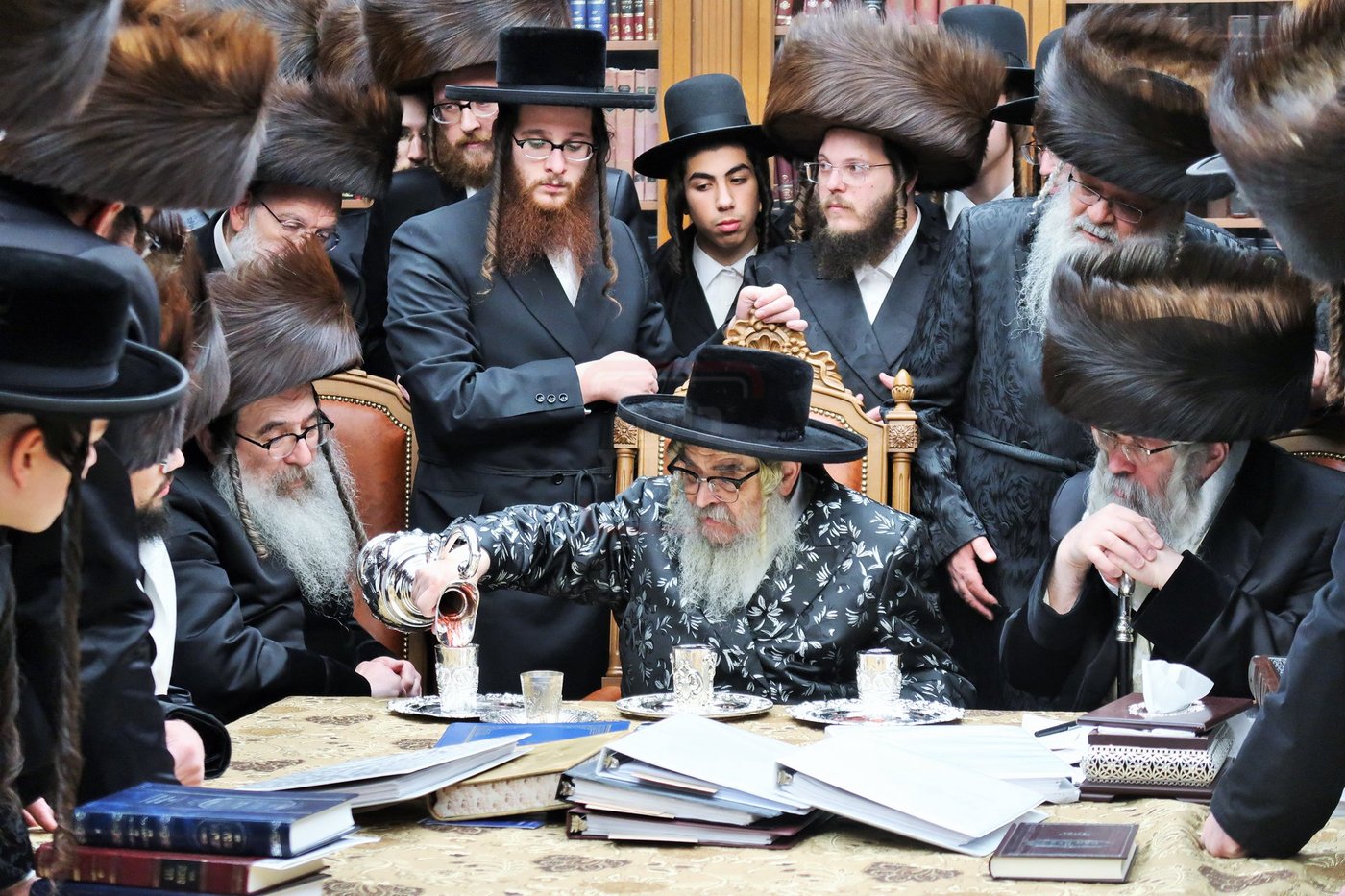 האדמו"רים מספינקא וראחוב בביקור אצל האדמו"ר מסאטמר