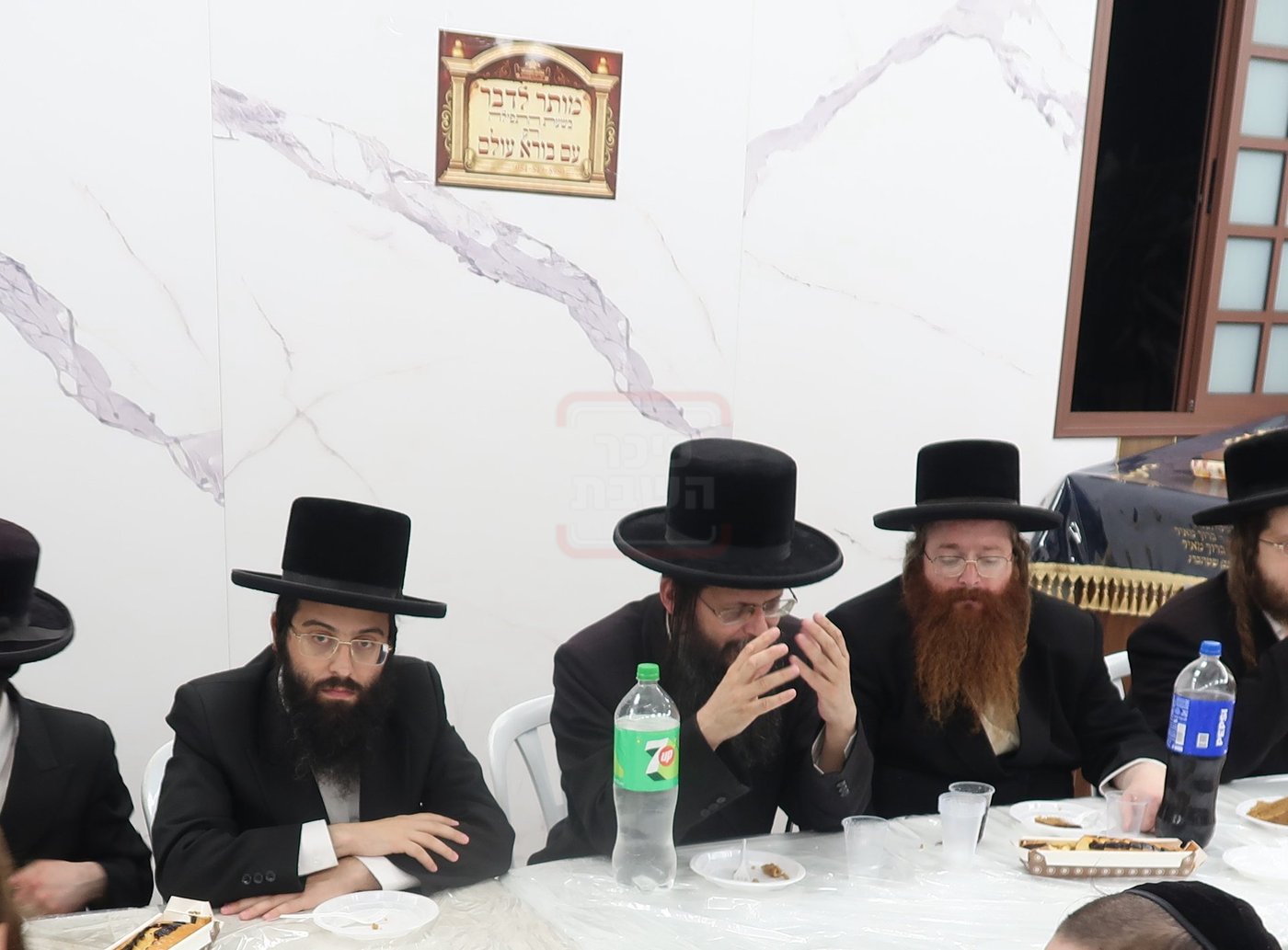 הכנסת ס"ת לביהמ"ד החסידי בשכונת מתחם הסופרים