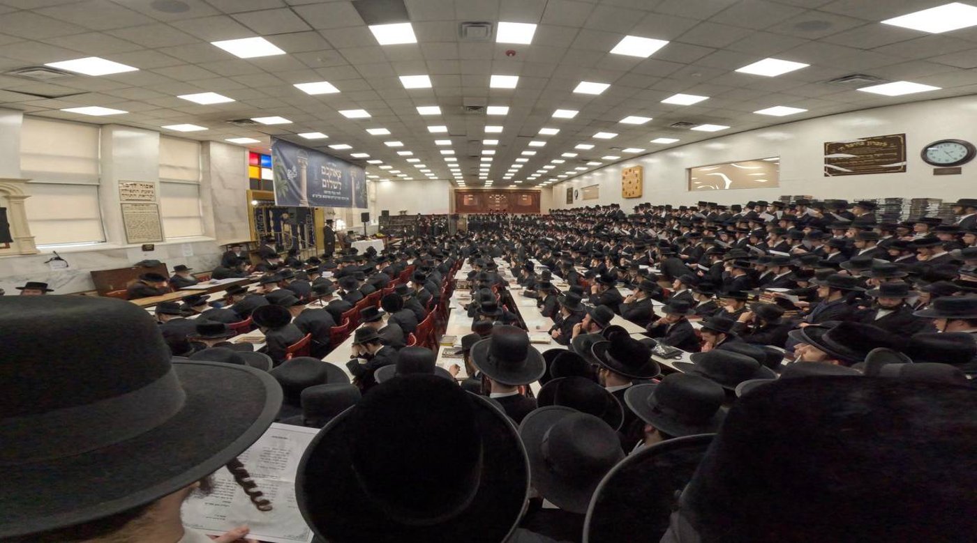 מעמד צאתכם לשלום לאדמו"ר מסאטמר