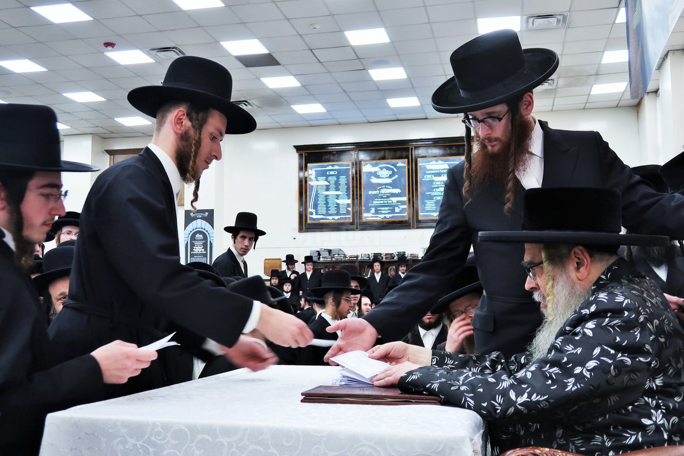 מעמד צאתכם לשלום לאדמו"ר מסאטמר