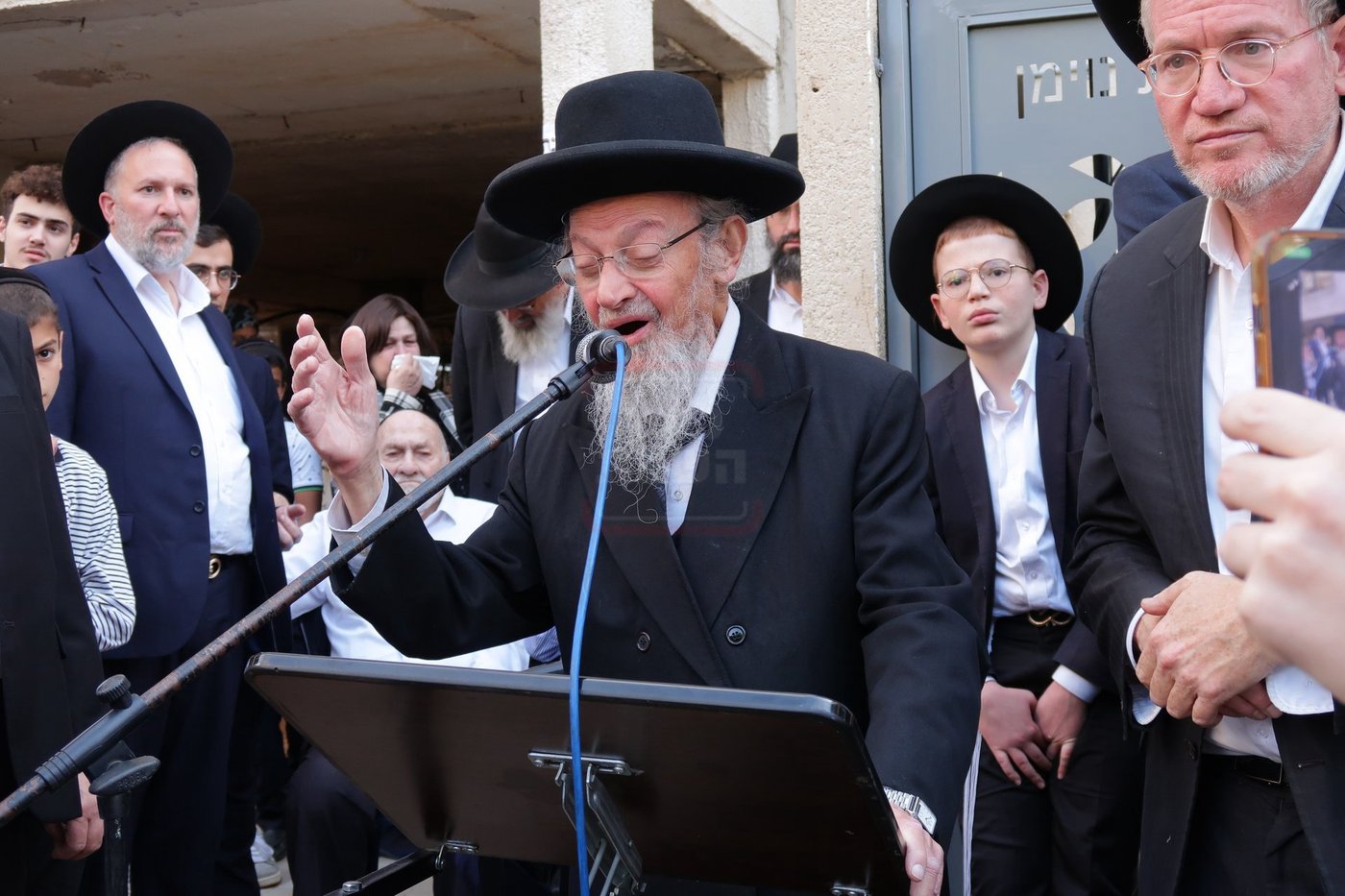 הלוויית הגאון רבי אליהו רפול זצ"ל