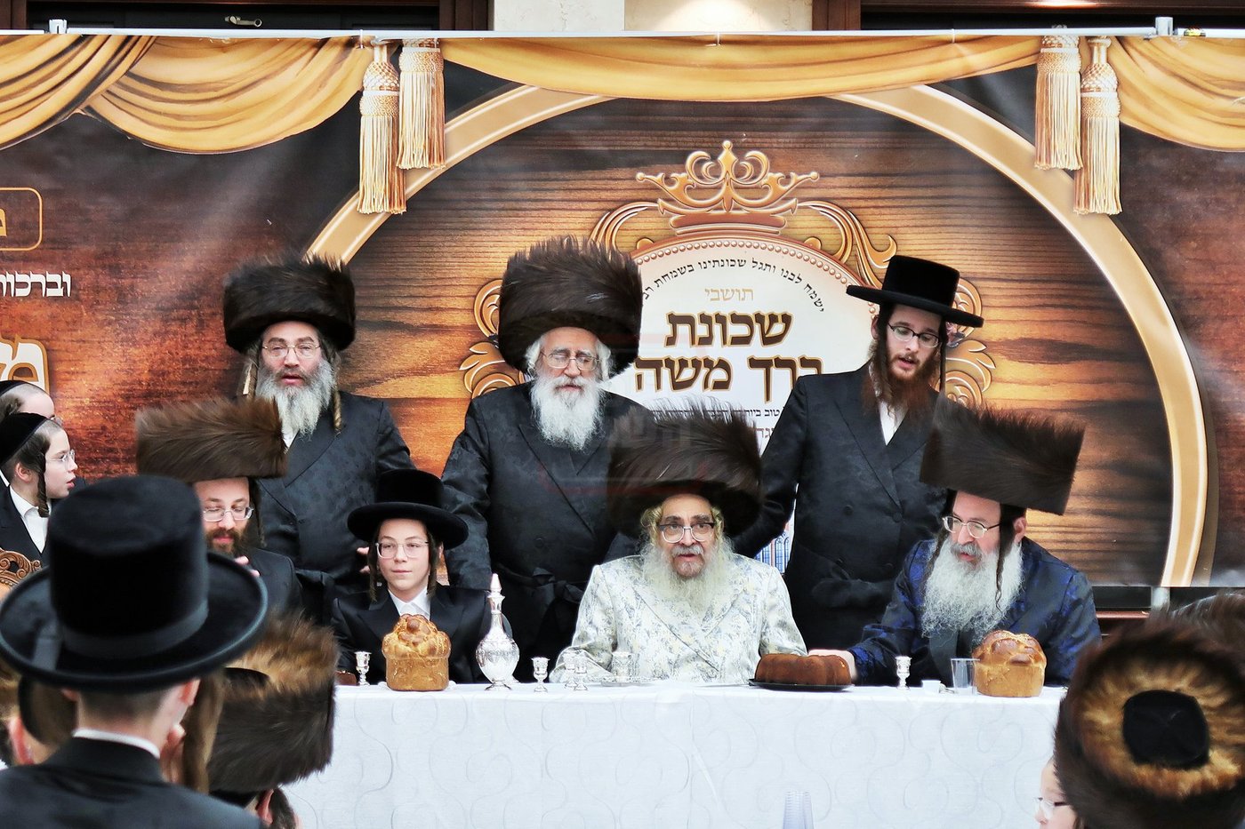 האדמו"ר מסאטמר בבר מצווה לנינו לפני היציאה לארה"ק